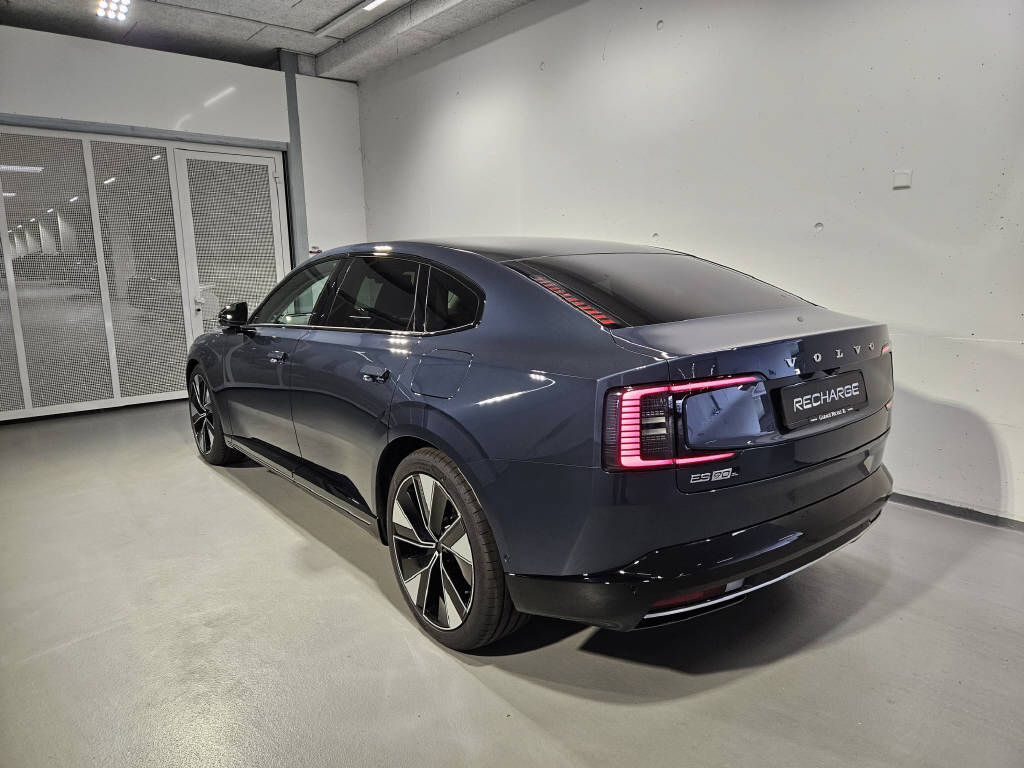 VOLVO ES90 Twin Ultra AWD-showroom-element-3