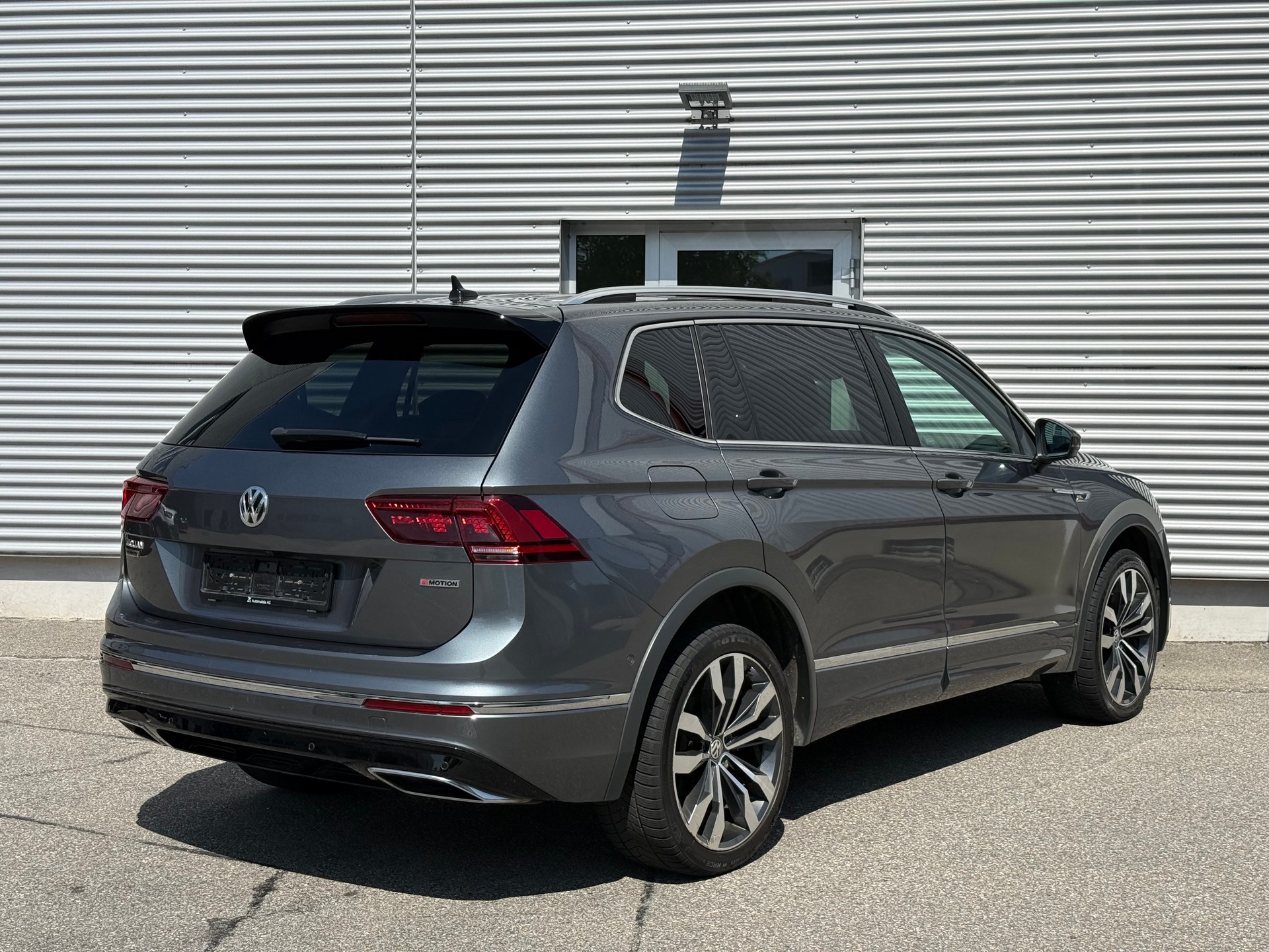 VW Tiguan Allspace 2.0TSI Highline 4Motion DSG-showroom-element-3
