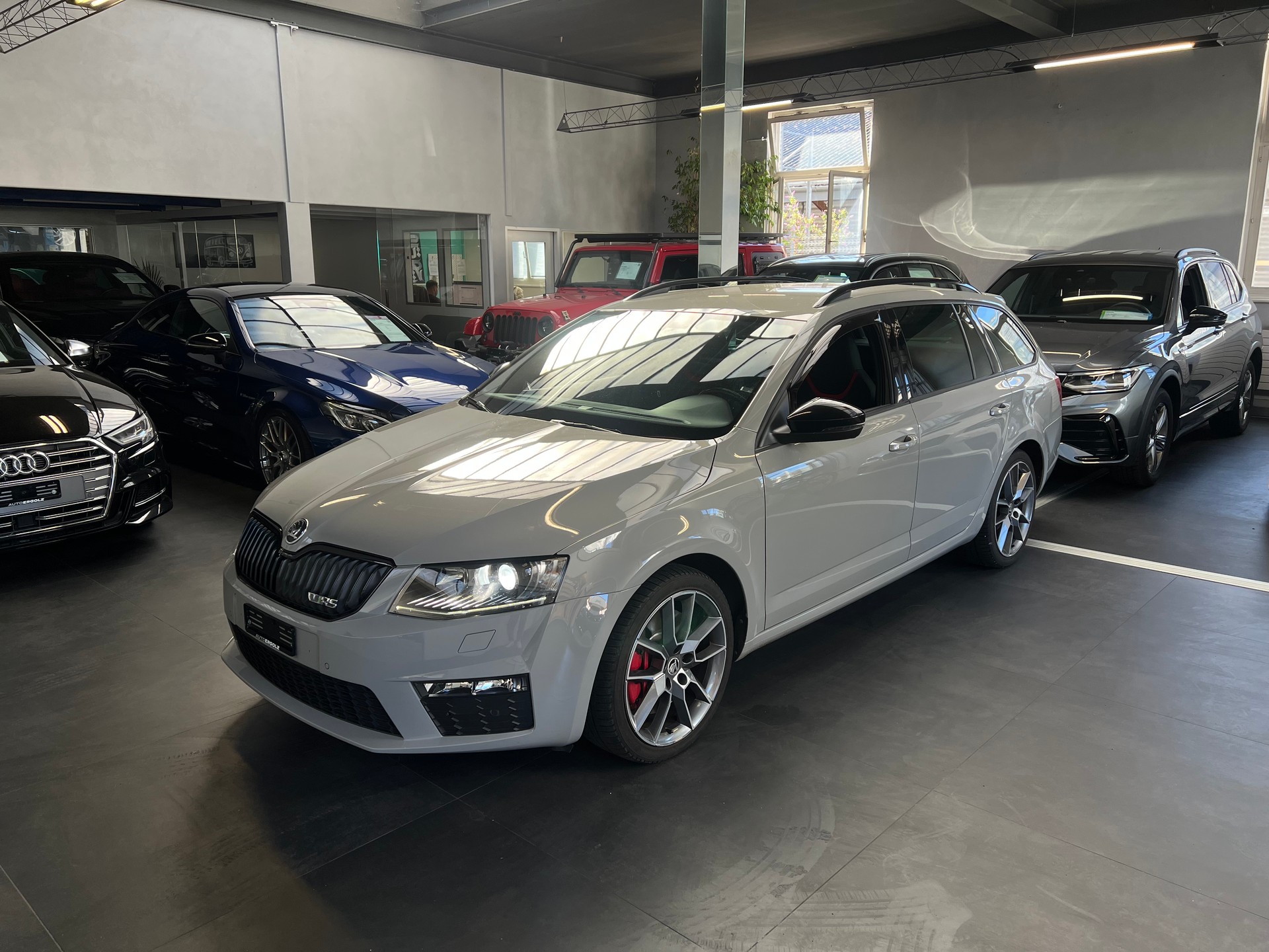 SKODA Octavia Combi 2.0 TSI RS