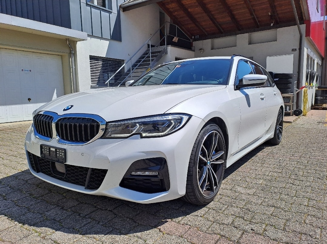 BMW 318i G21 M Sport Touring + LED + Pneus winter