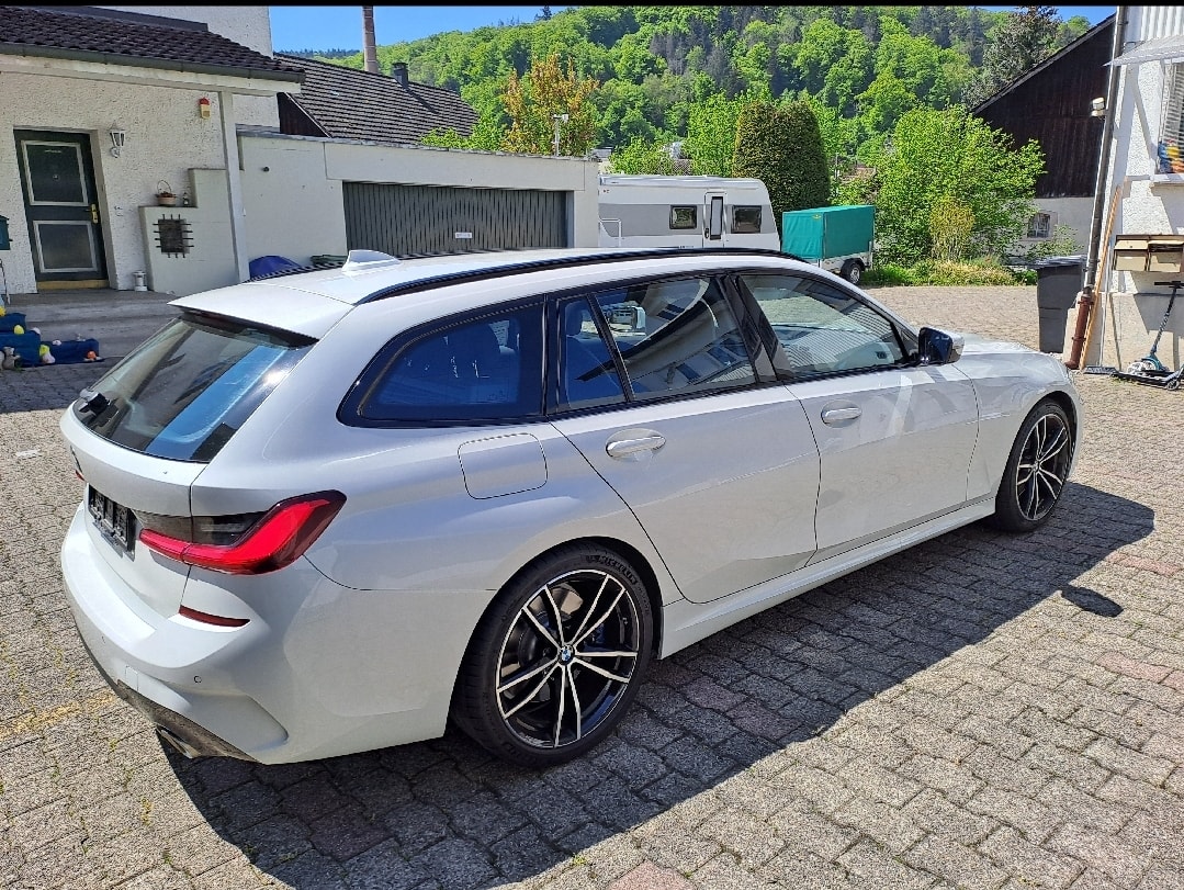 BMW 318i G21 M Sport Touring + LED + Pneus winter-image-3