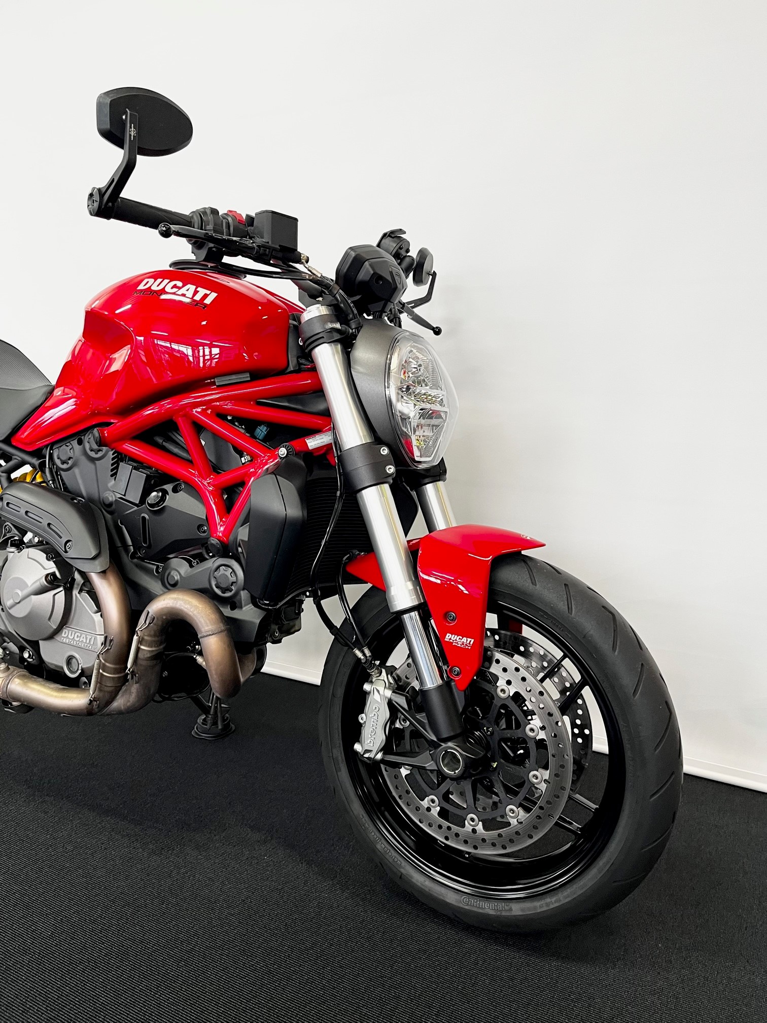 DUCATI Monster 821-image-6