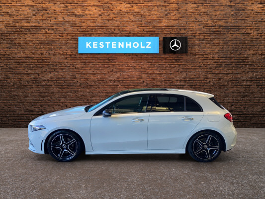 MERCEDES-BENZ A 200 AMG Line-showroom-element-3