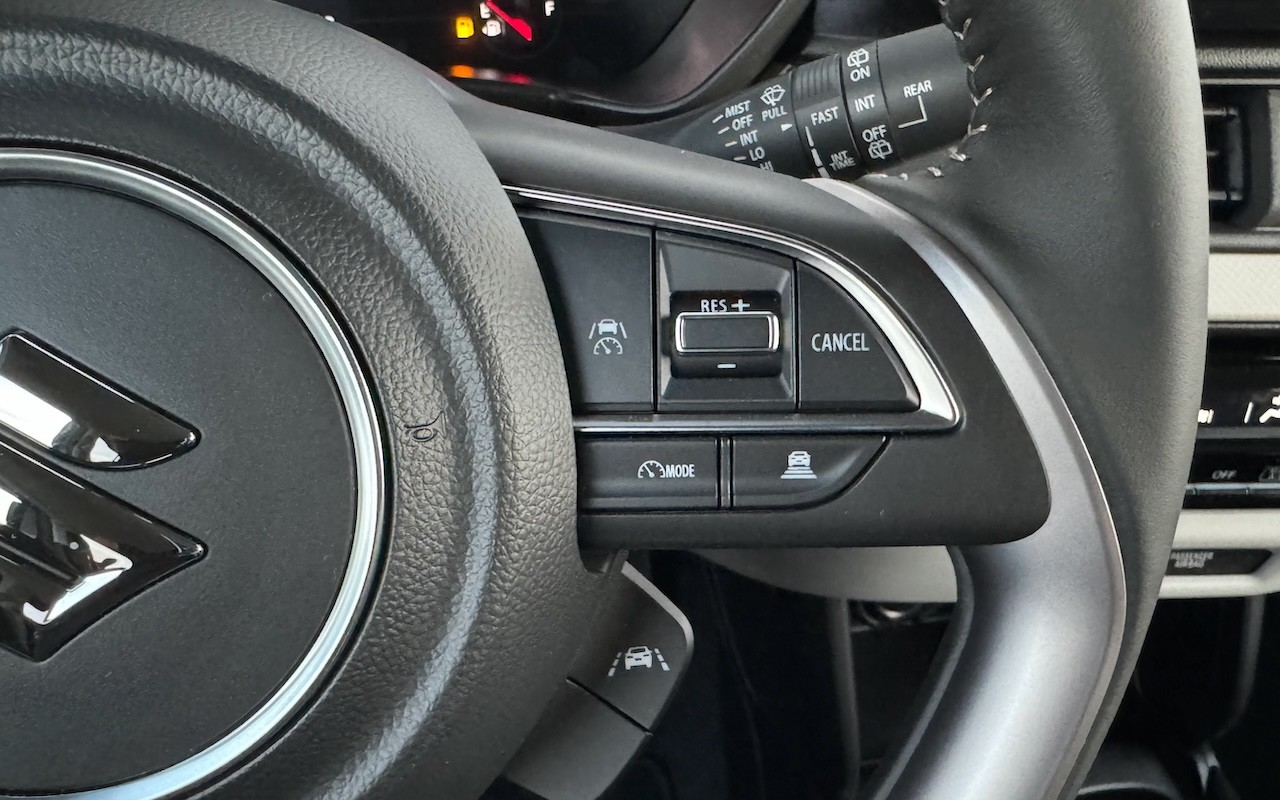 SUZUKI NEW SWIFT 1.2 COMPACT+ HYBRID 4X4-image-19