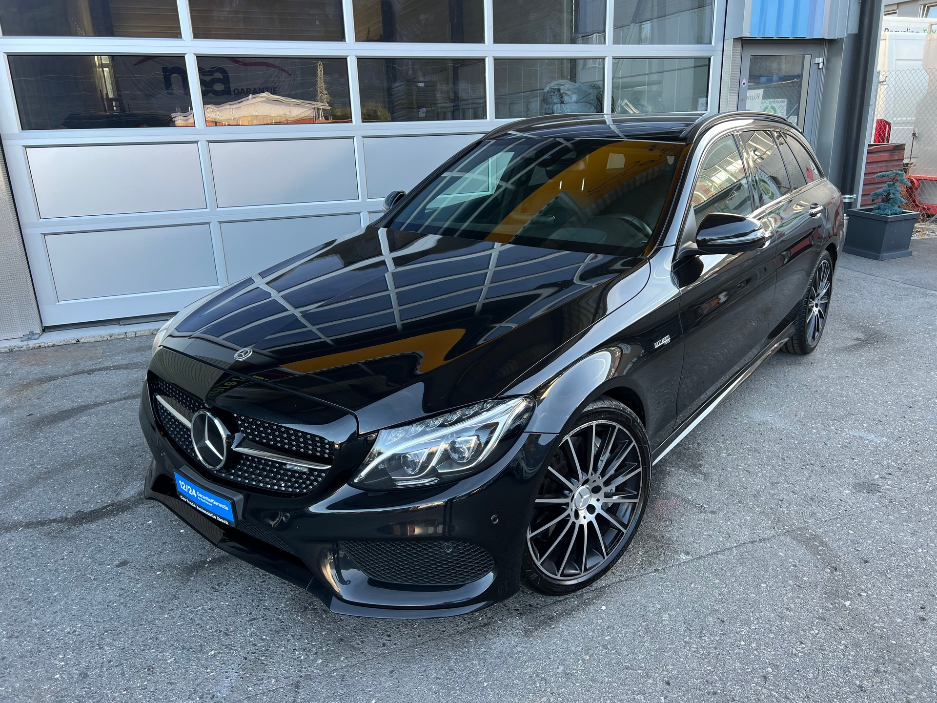 MERCEDES-BENZ C 43 AMG 4Matic 9G-Tronic-showroom-element-1