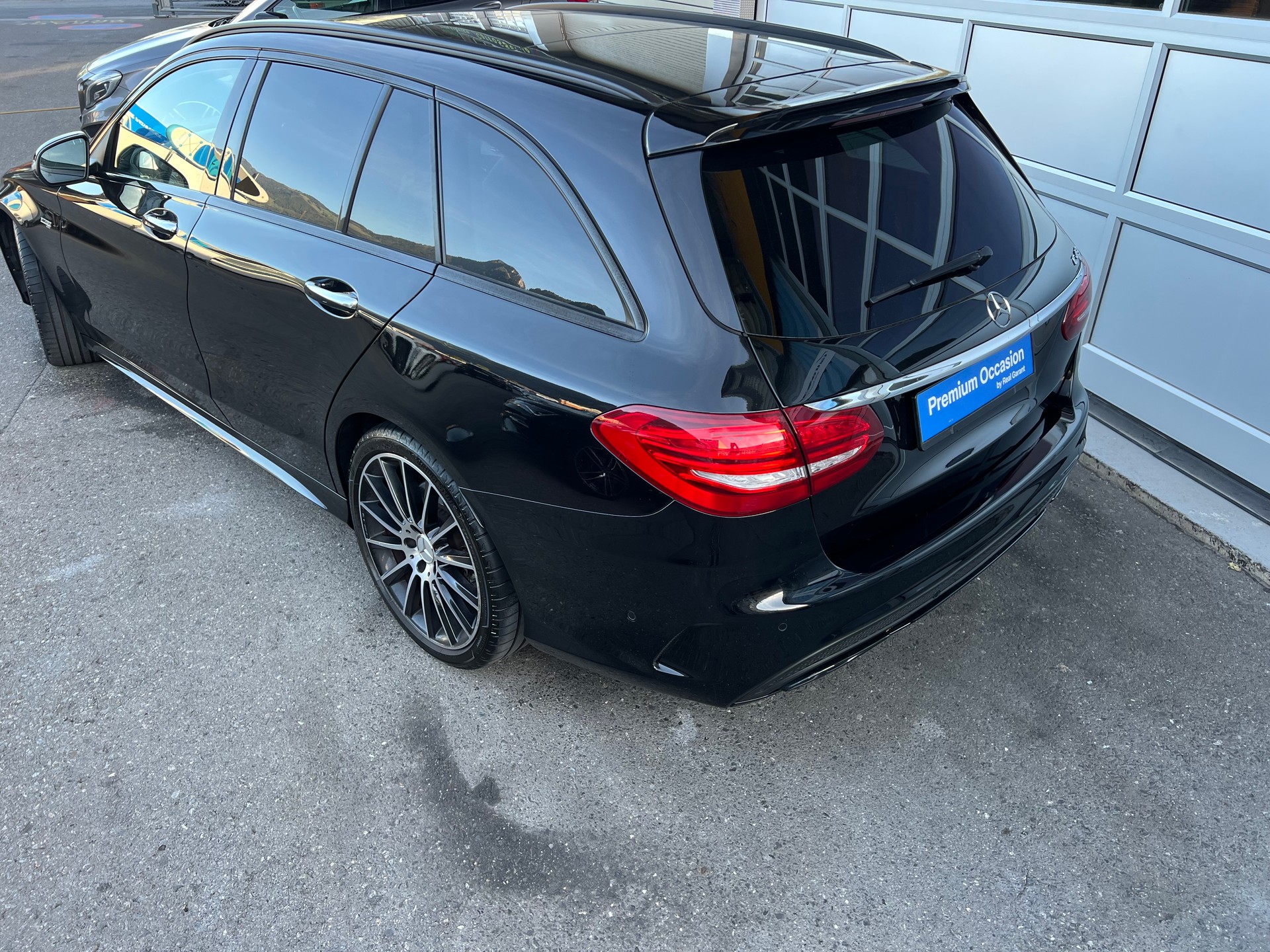 MERCEDES-BENZ C 43 AMG 4Matic 9G-Tronic-showroom-element-3