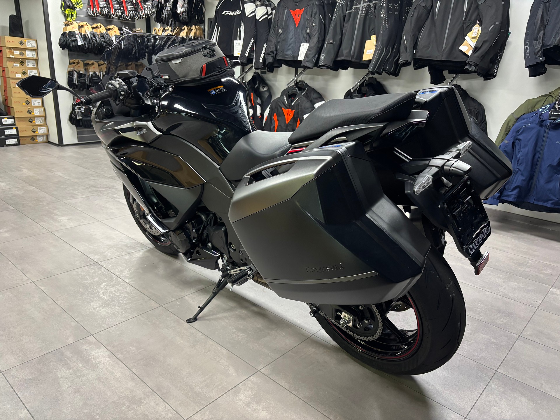 KAWASAKI Ninja 1100 SX SETourer-image-5