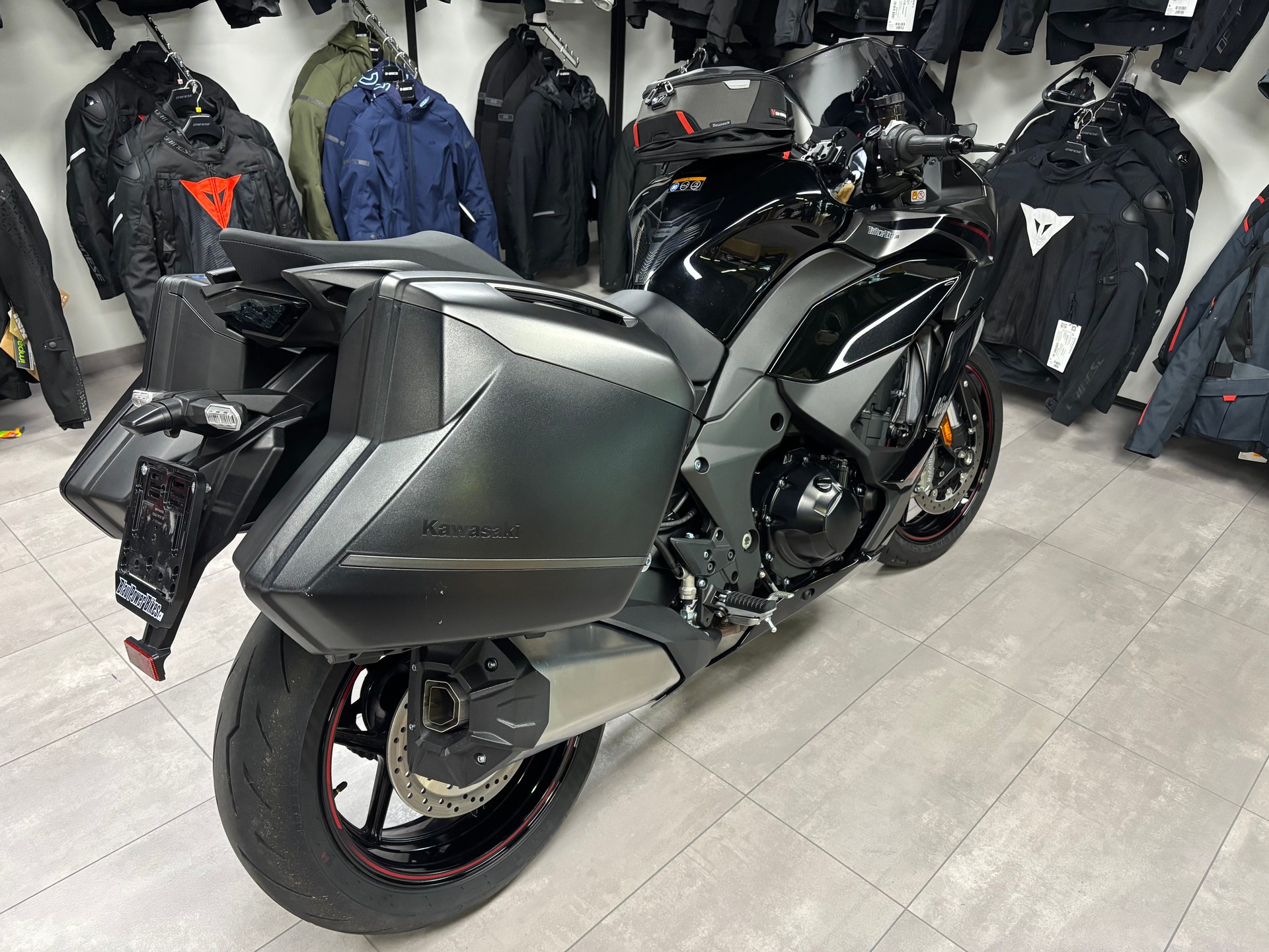 KAWASAKI Ninja 1100 SX SETourer-image-4