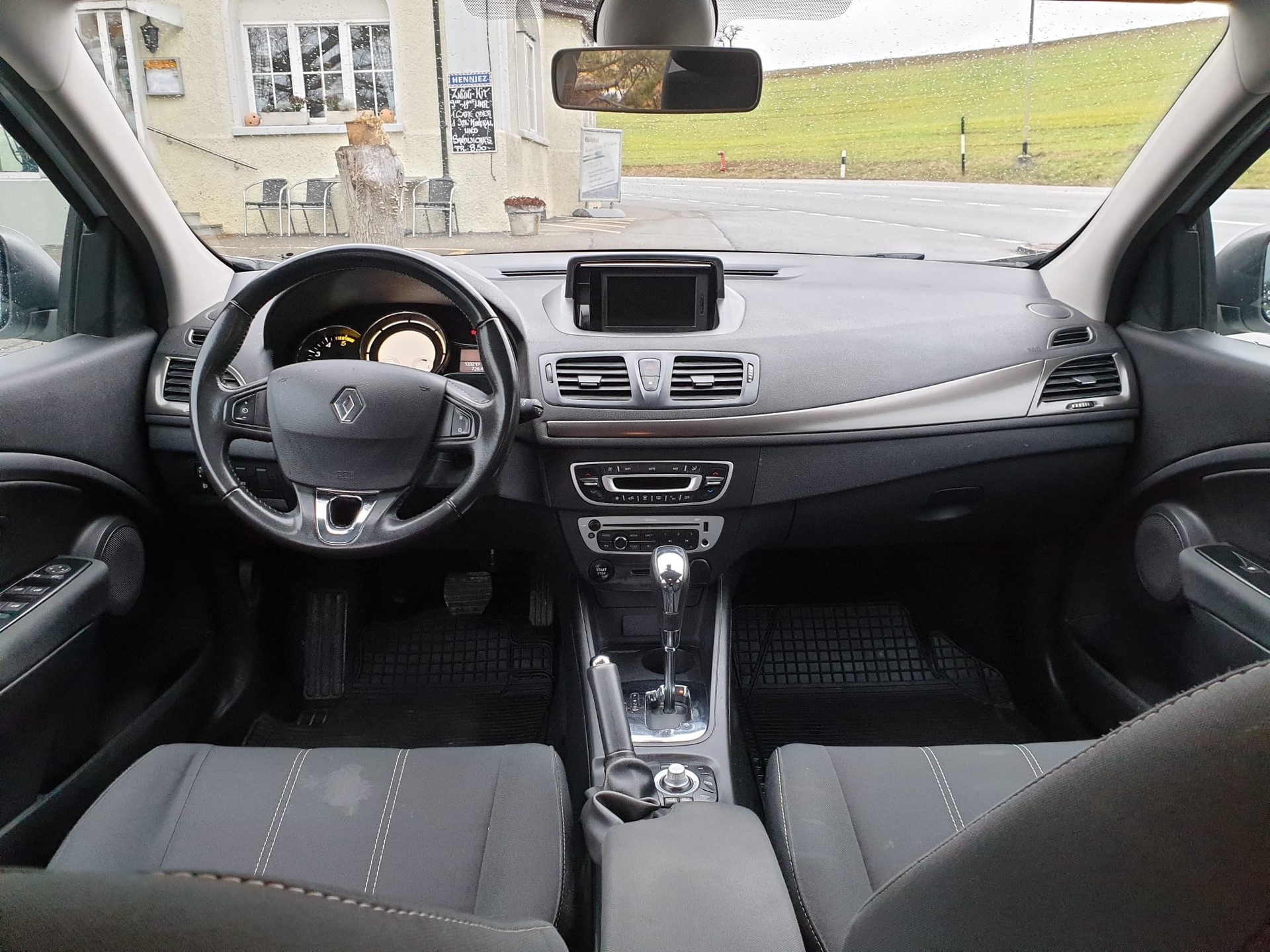 RENAULT Mégane Grandtour 1.5 dCi Expression EDC-image-4