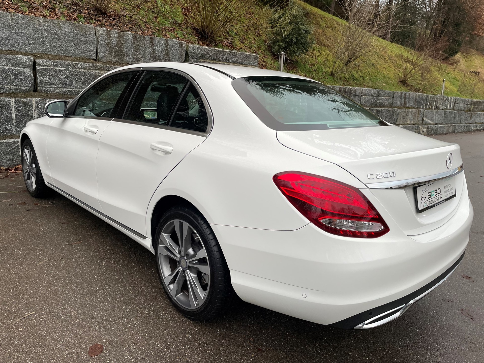 MERCEDES-BENZ C 200 Avantgarde-image-3