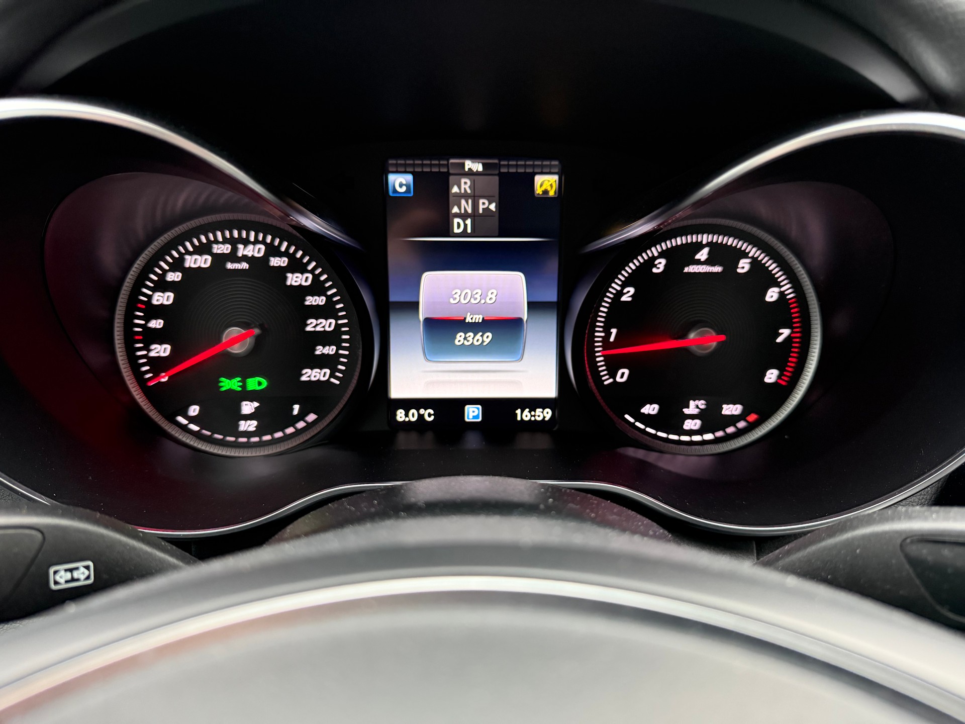 MERCEDES-BENZ C 200 Avantgarde-image-5