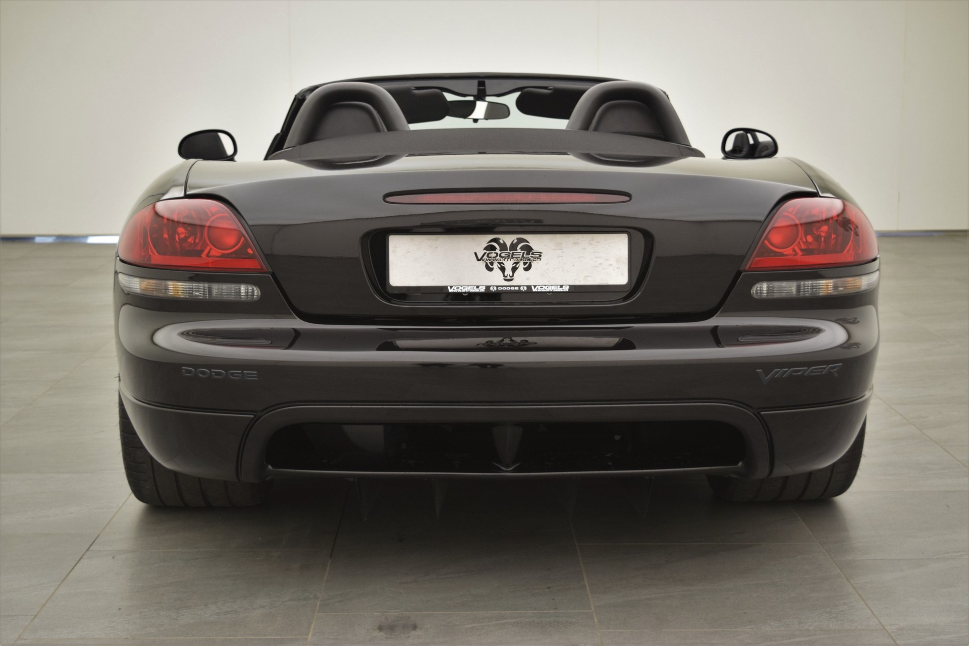 DODGE Viper 8.3 SRT-10 Convertible-image-6
