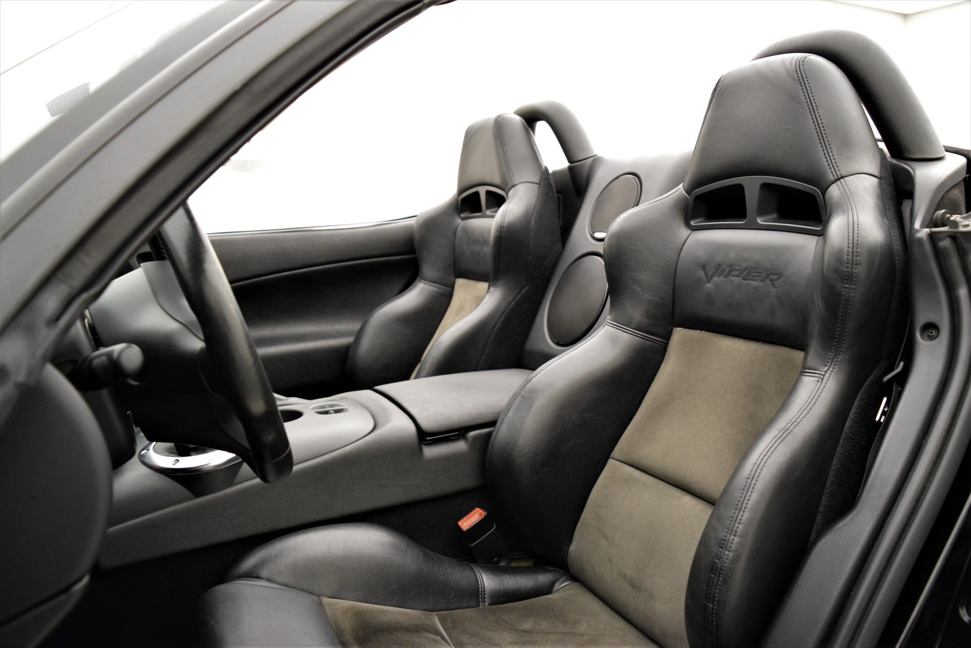 DODGE Viper 8.3 SRT-10 Convertible-image-9