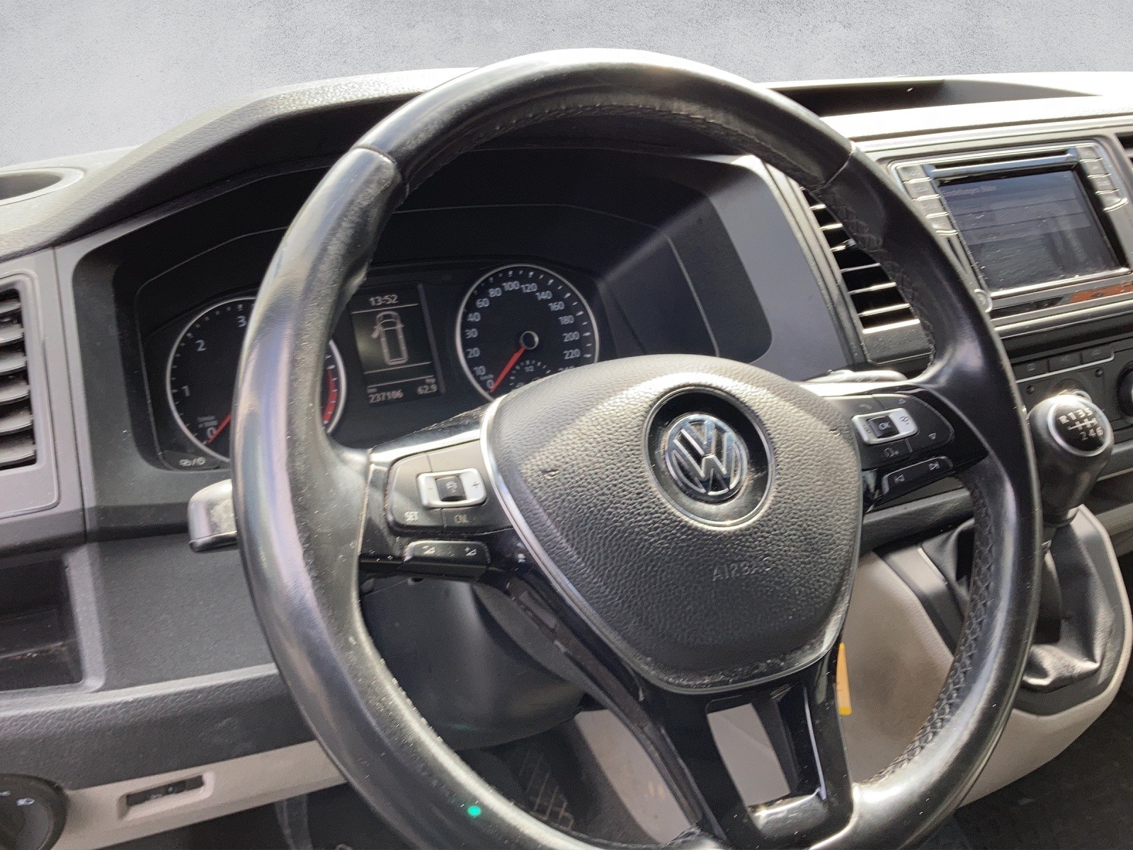 VW T6 2.0 TDI 4Motion-image-4