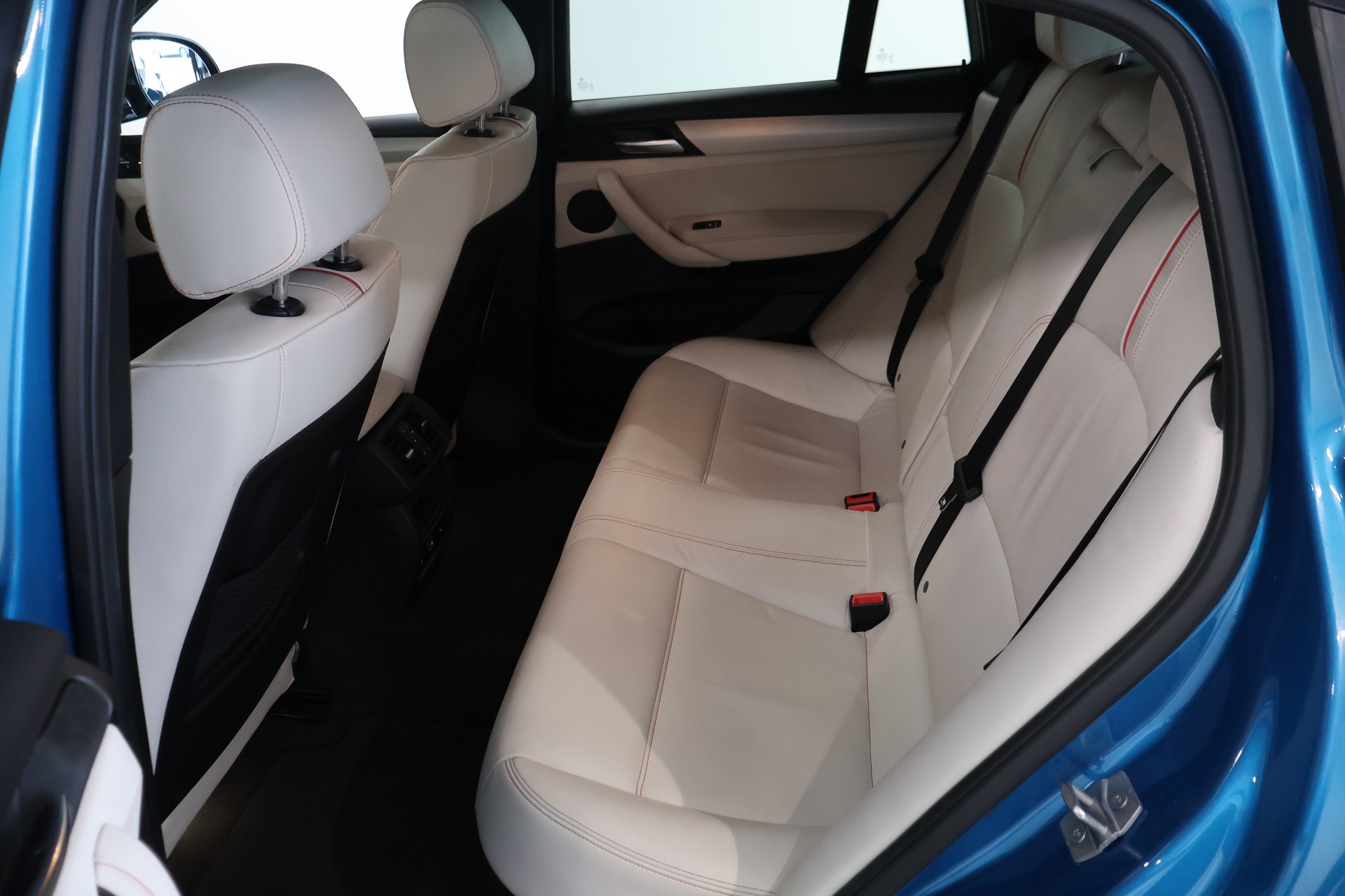 BMW X4 M 40i Steptronic-image-10