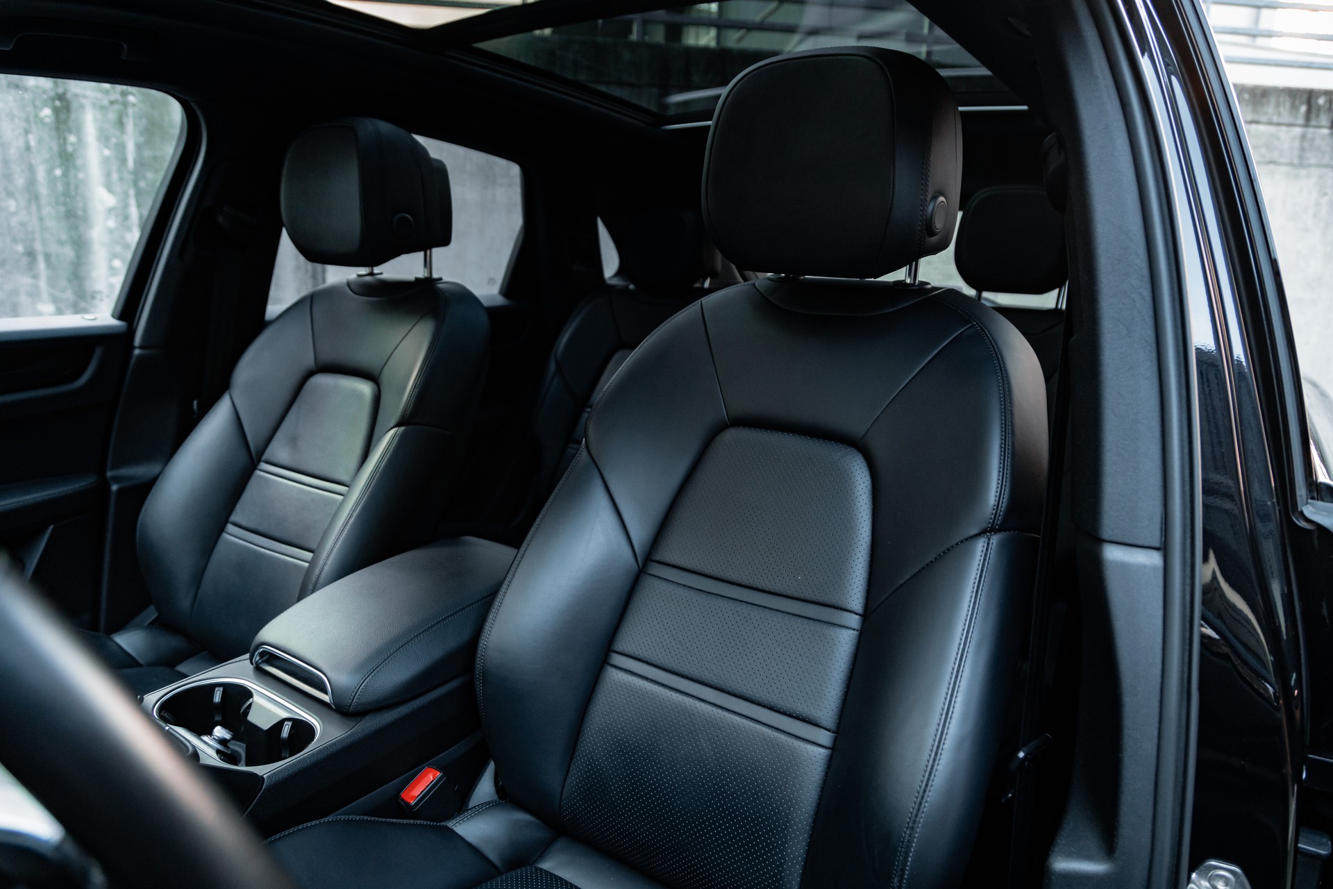 PORSCHE Cayenne S-image-18