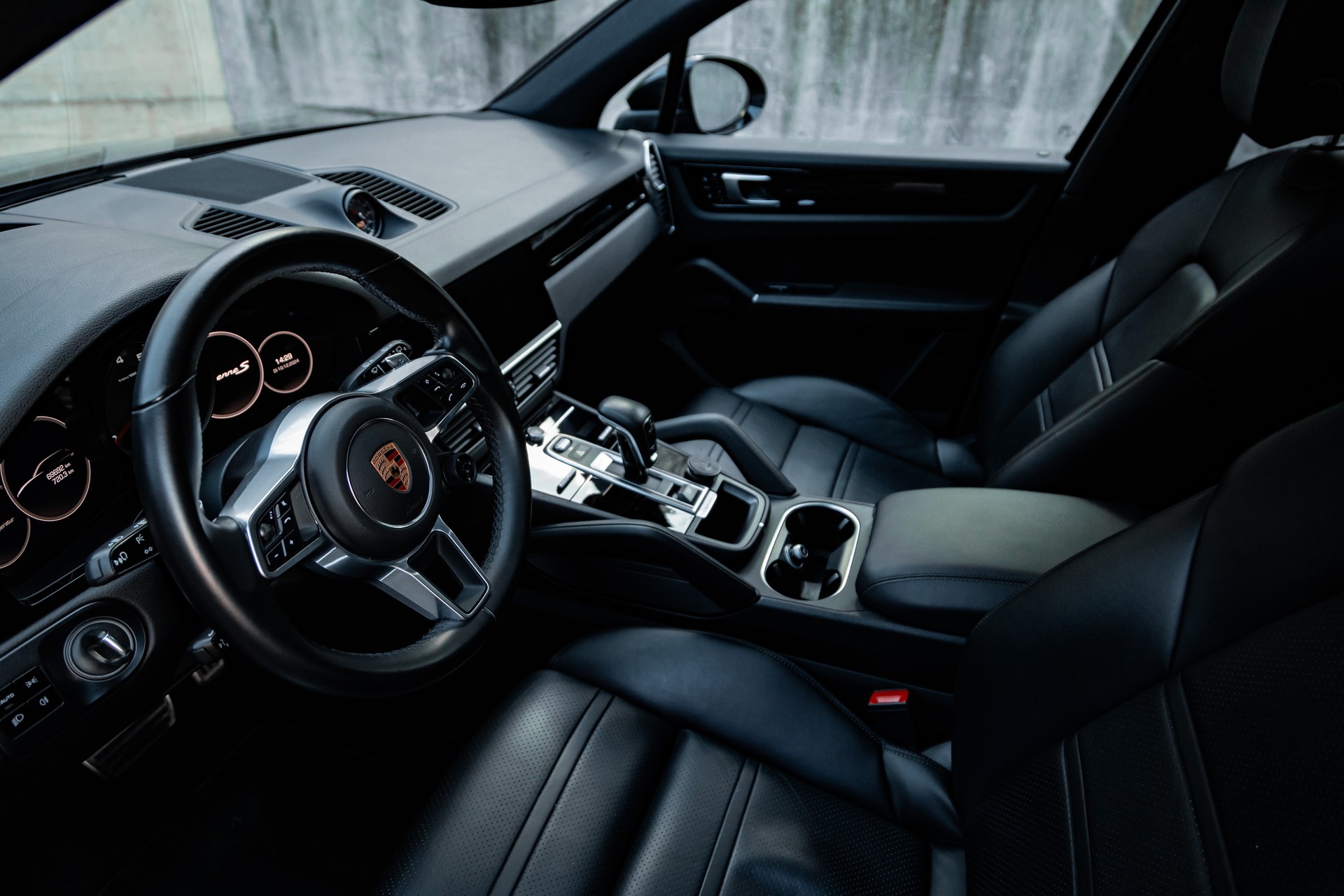 PORSCHE Cayenne S-image-19