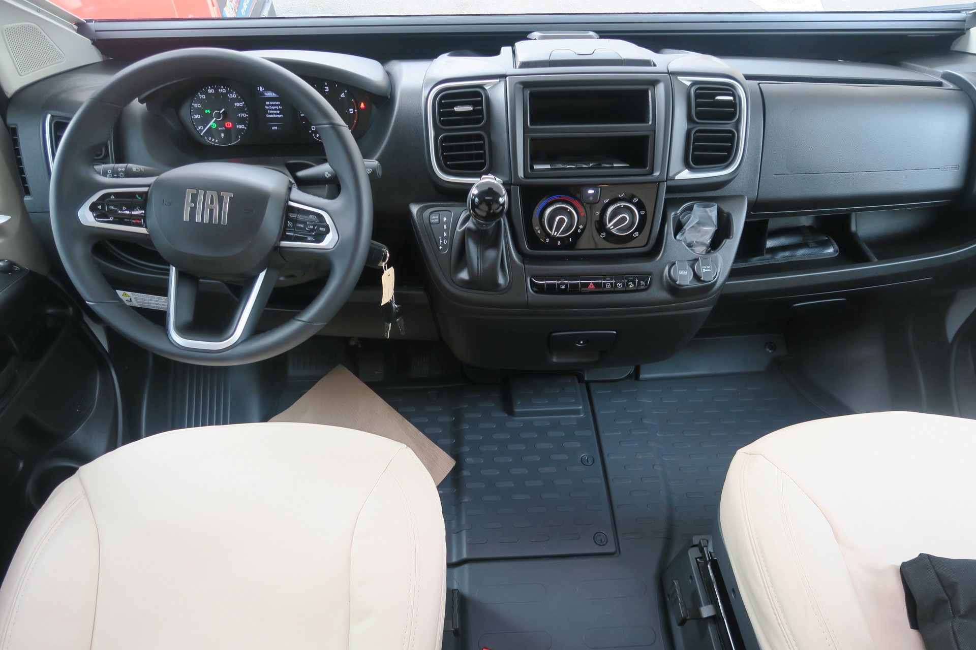 FIAT Rimor Sarus 12 P-showroom-element-3