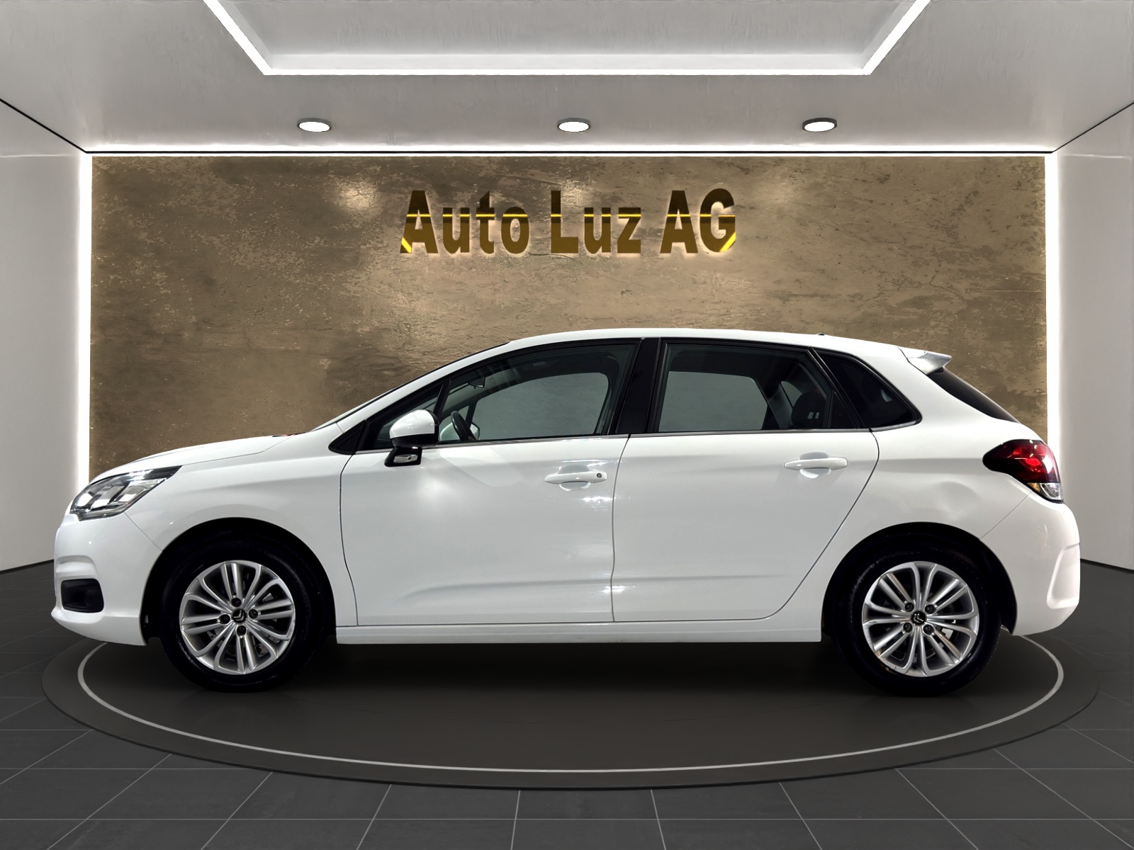 CITROEN C4 1.2 Pure Tech Live Edition-image-4