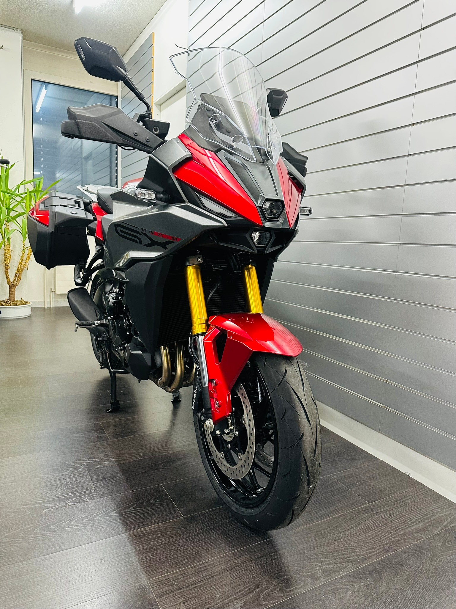 SUZUKI GSX-S 1000 GX Travel-image-1