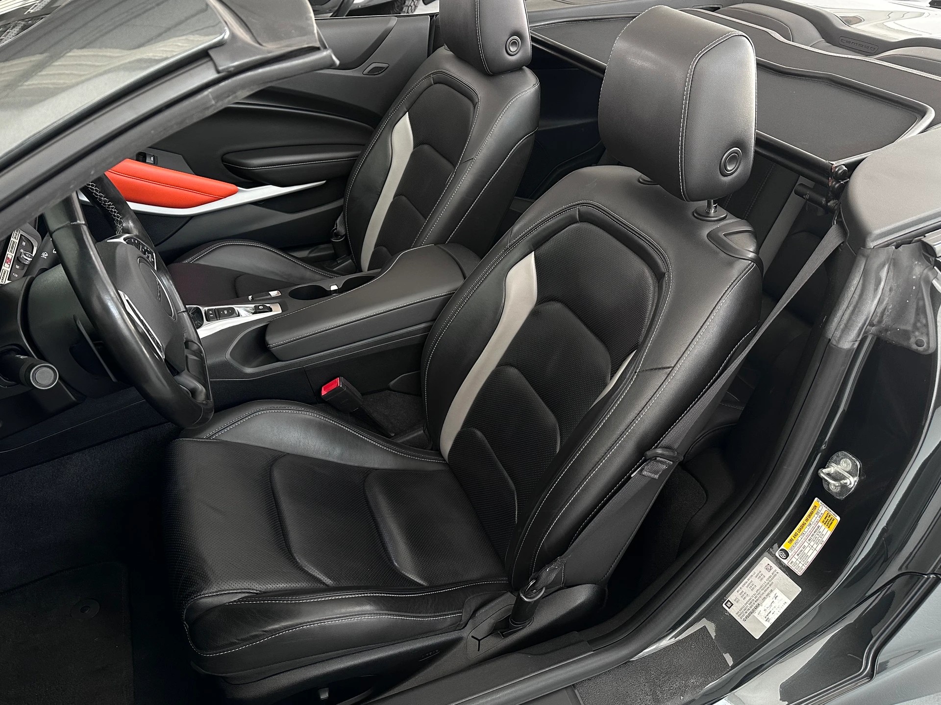 CHEVROLET Camaro RS-image-9