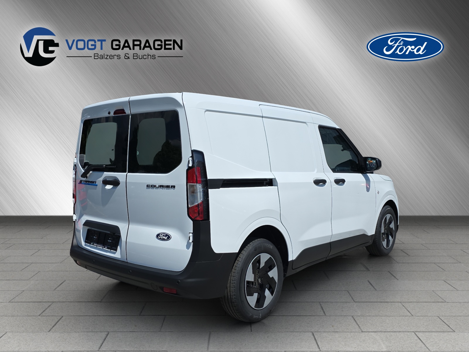 FORD E-Transit Courier Van Trend-image-5
