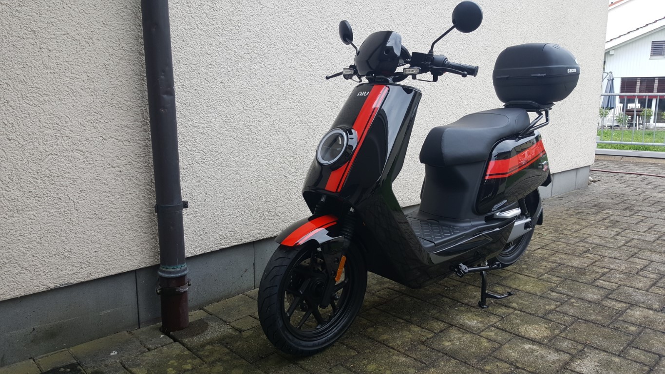 NIU NQI GT-showroom-element-3