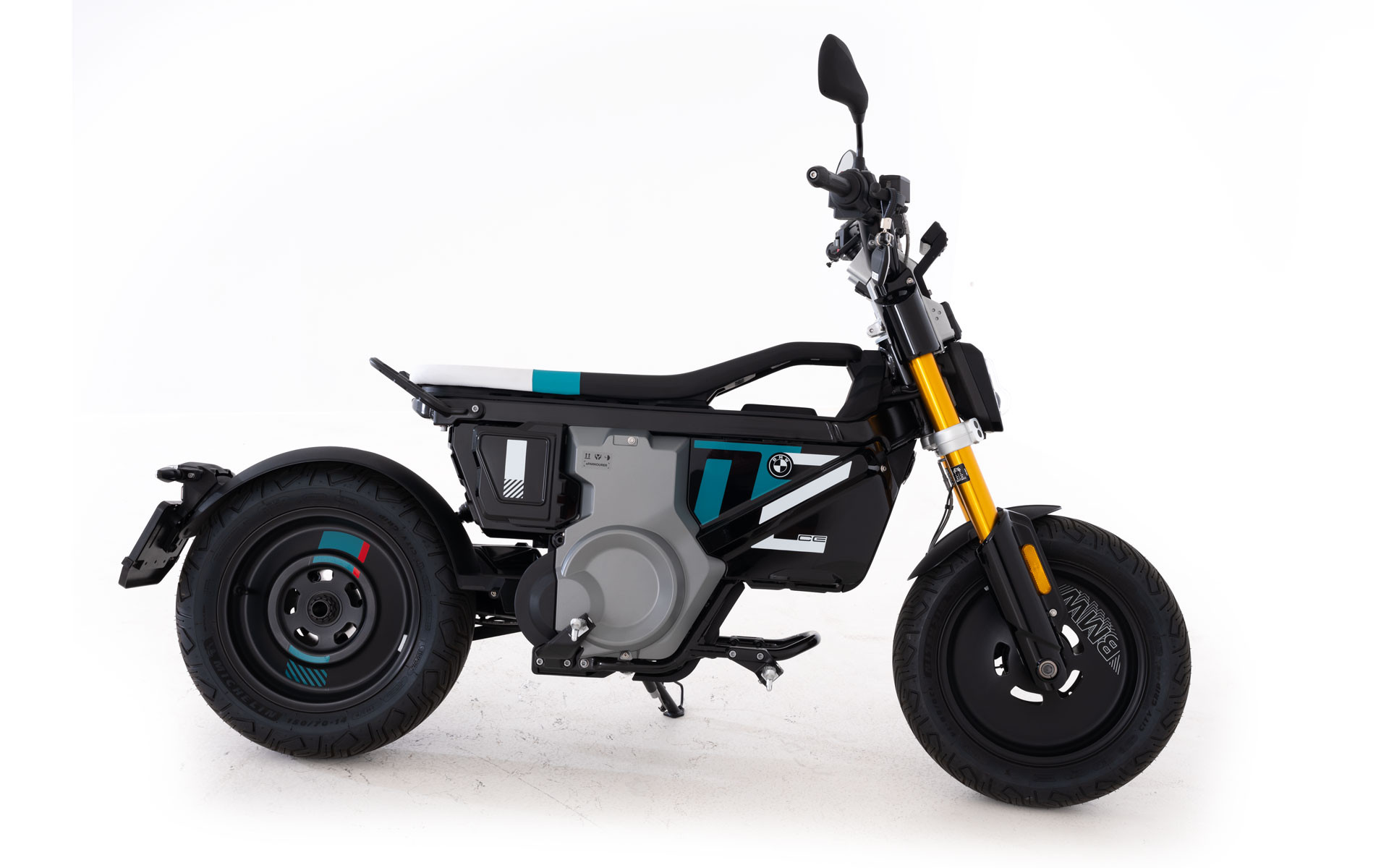 BMW CE 02-image-0