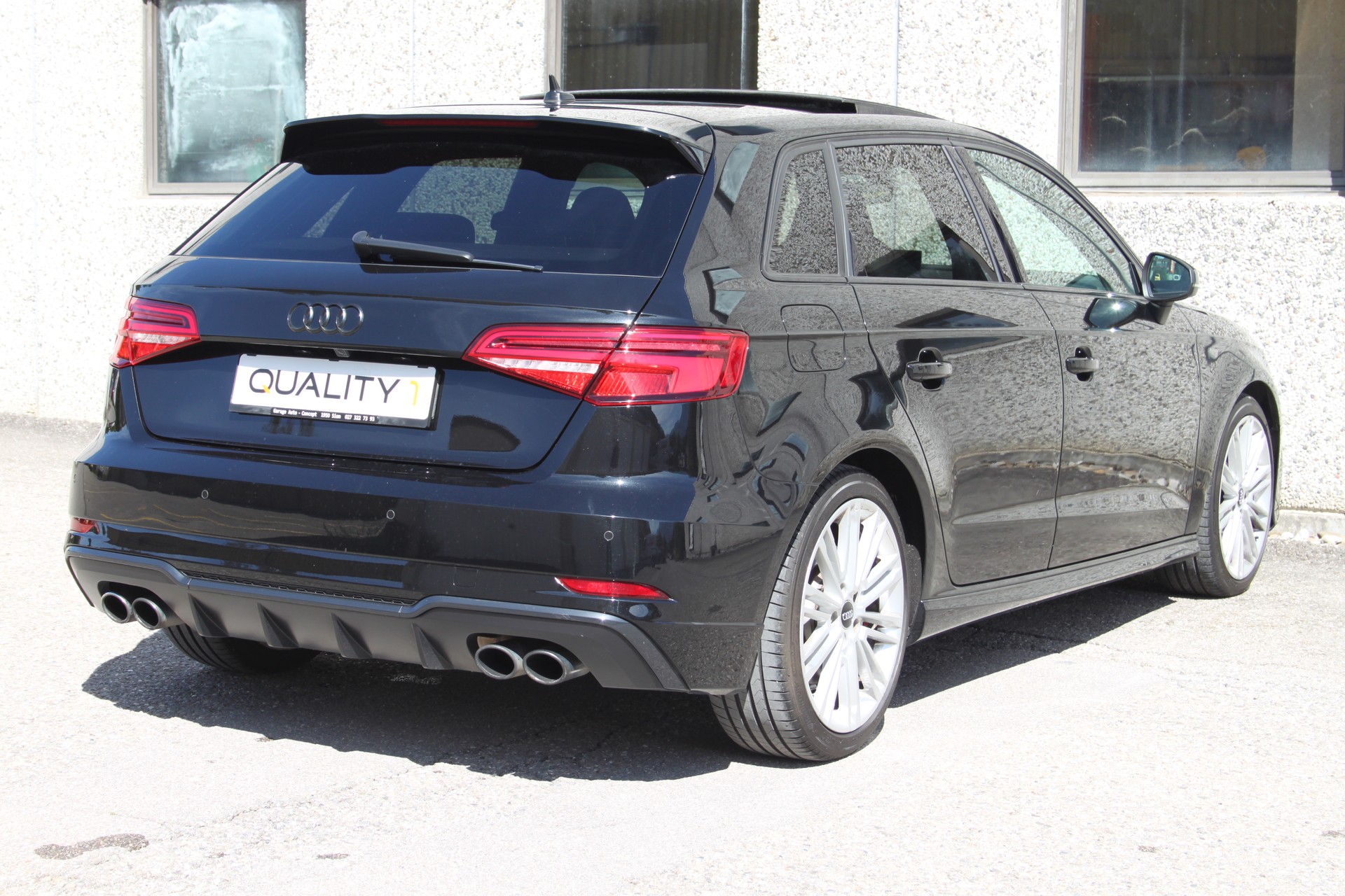 AUDI S3 Sportback 2.0 TFSI quattro S-tronic-image-3