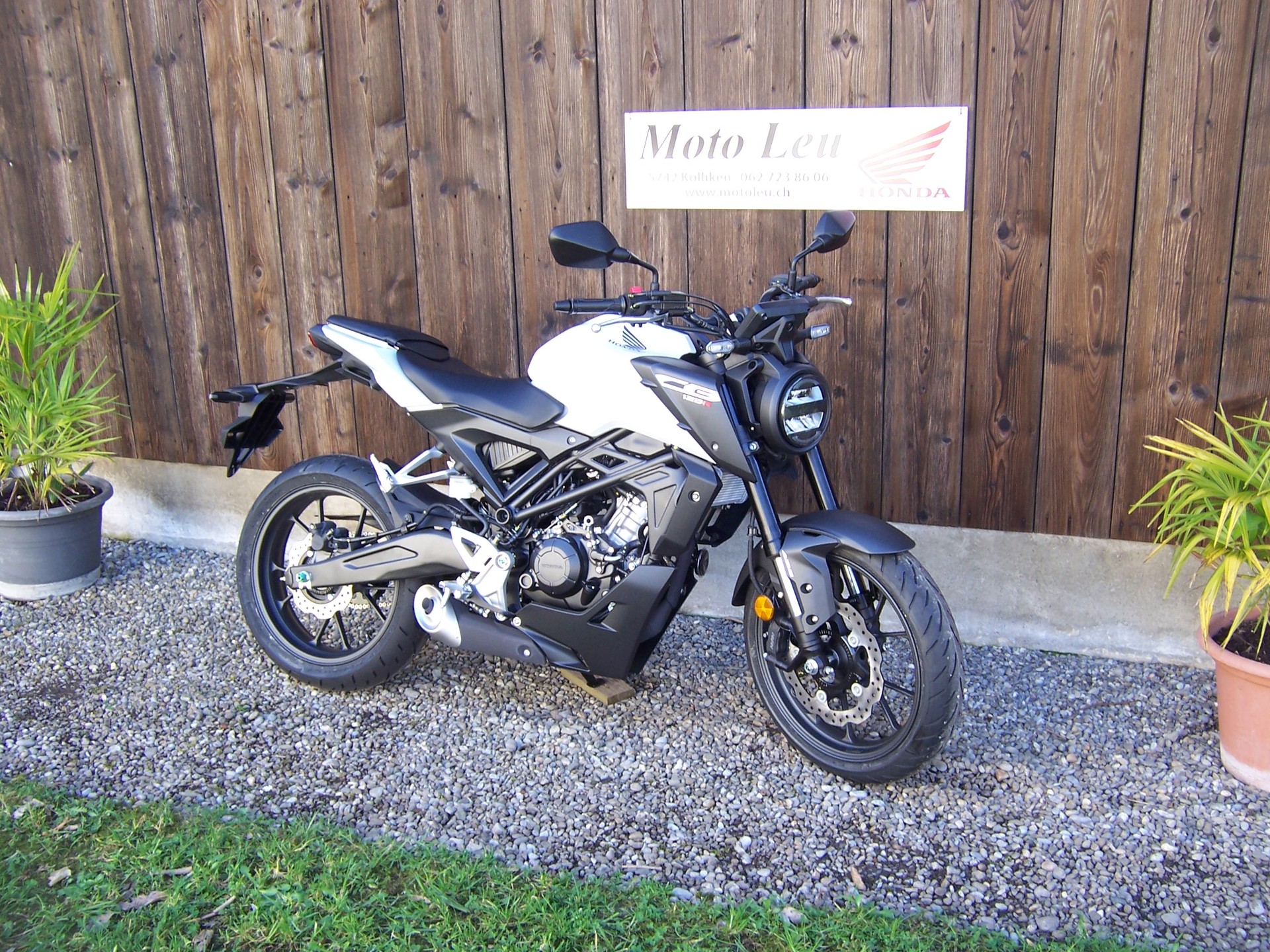 HONDA CB 125 R-image-7