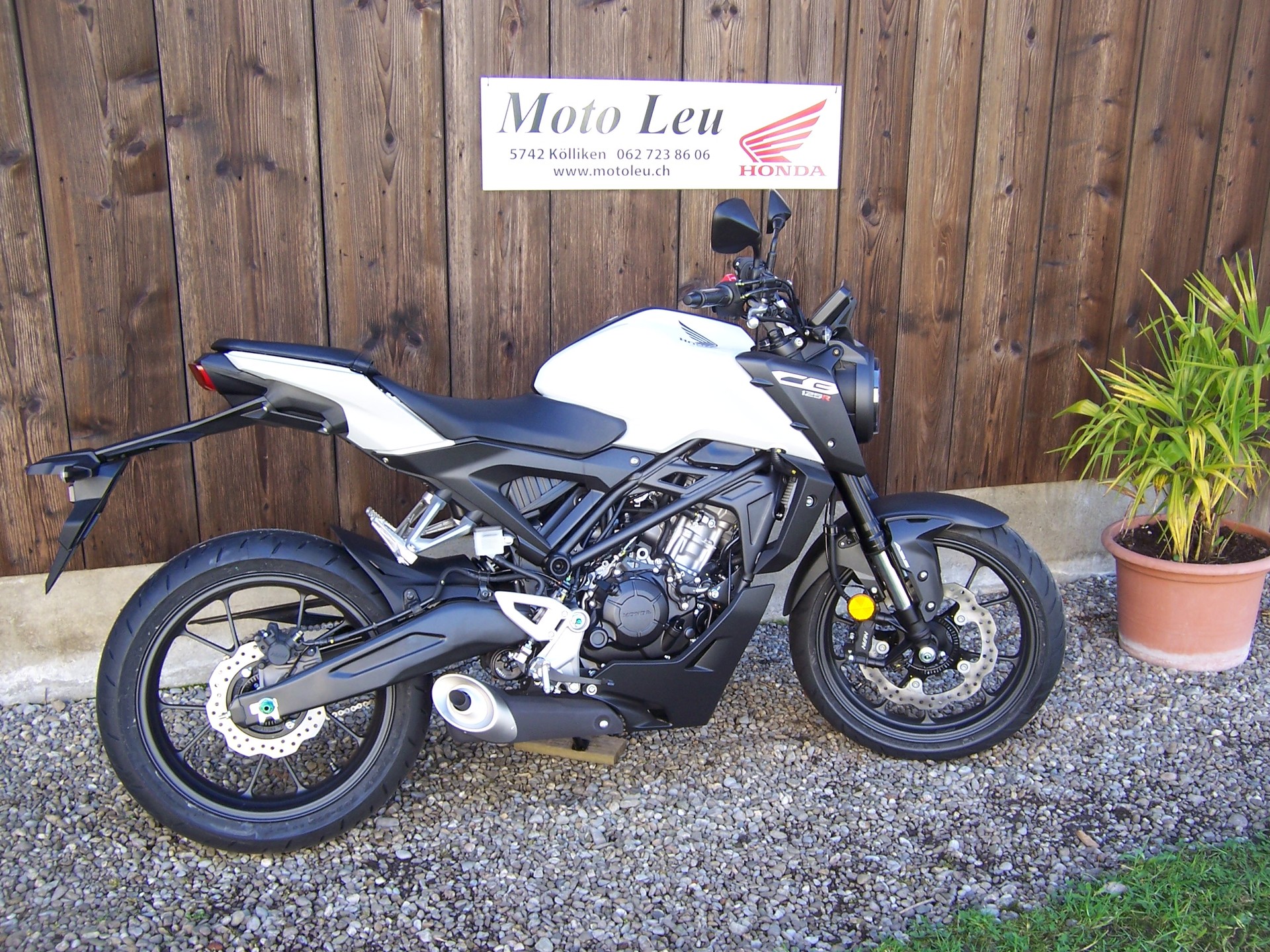 HONDA CB 125 R-image-4