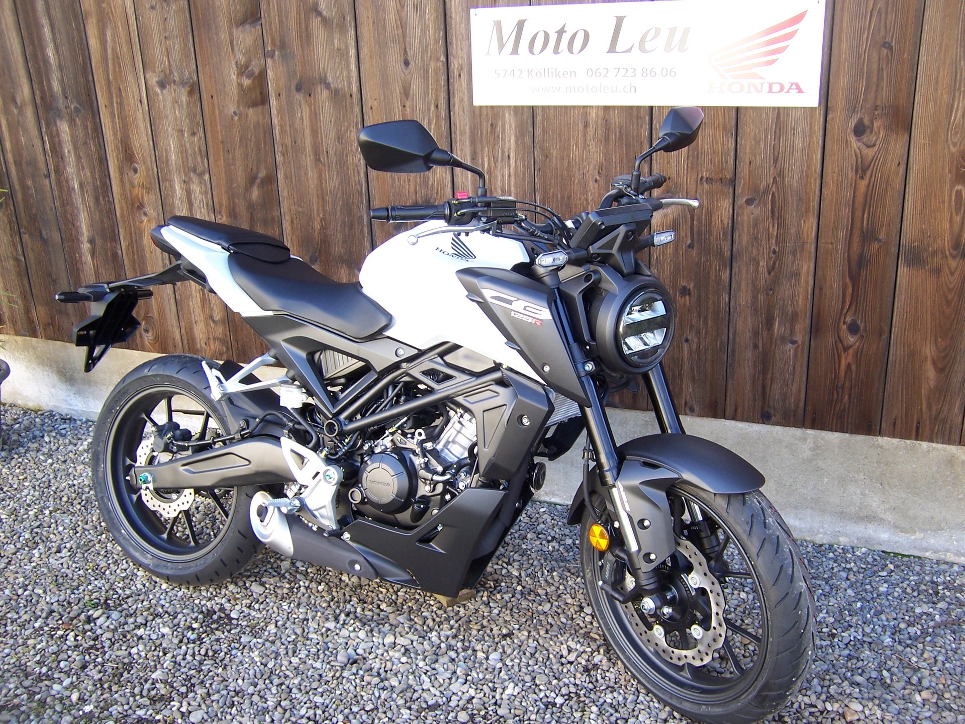 HONDA CB 125 R-image-10