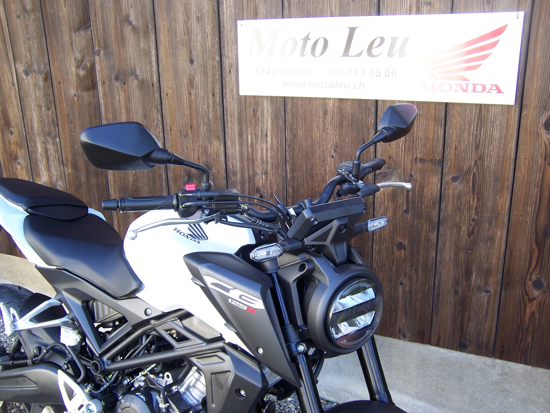 HONDA CB 125 R-image-8