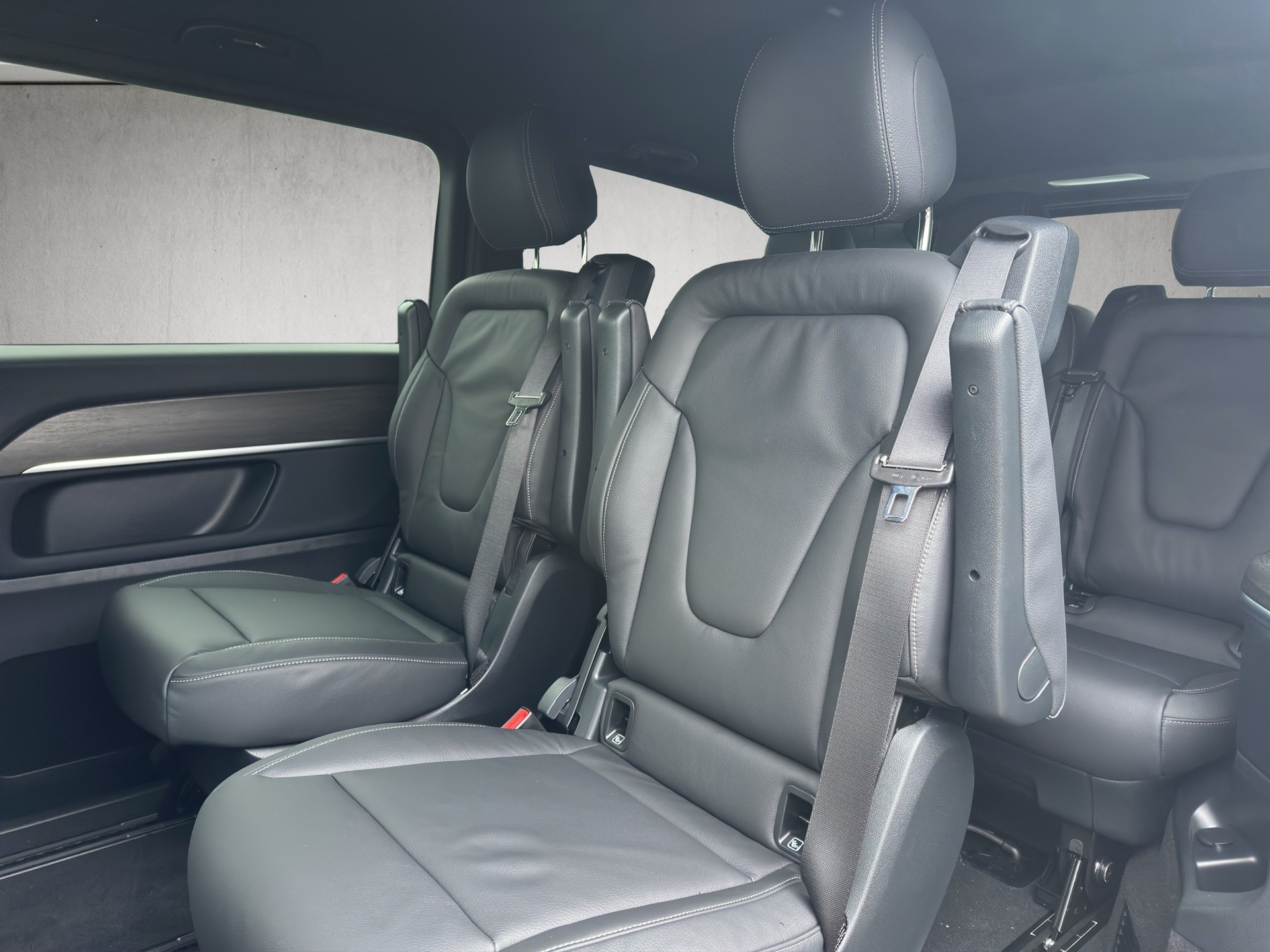 MERCEDES-BENZ V 250 d lang Avantgarde 9G-Tronic-image-7