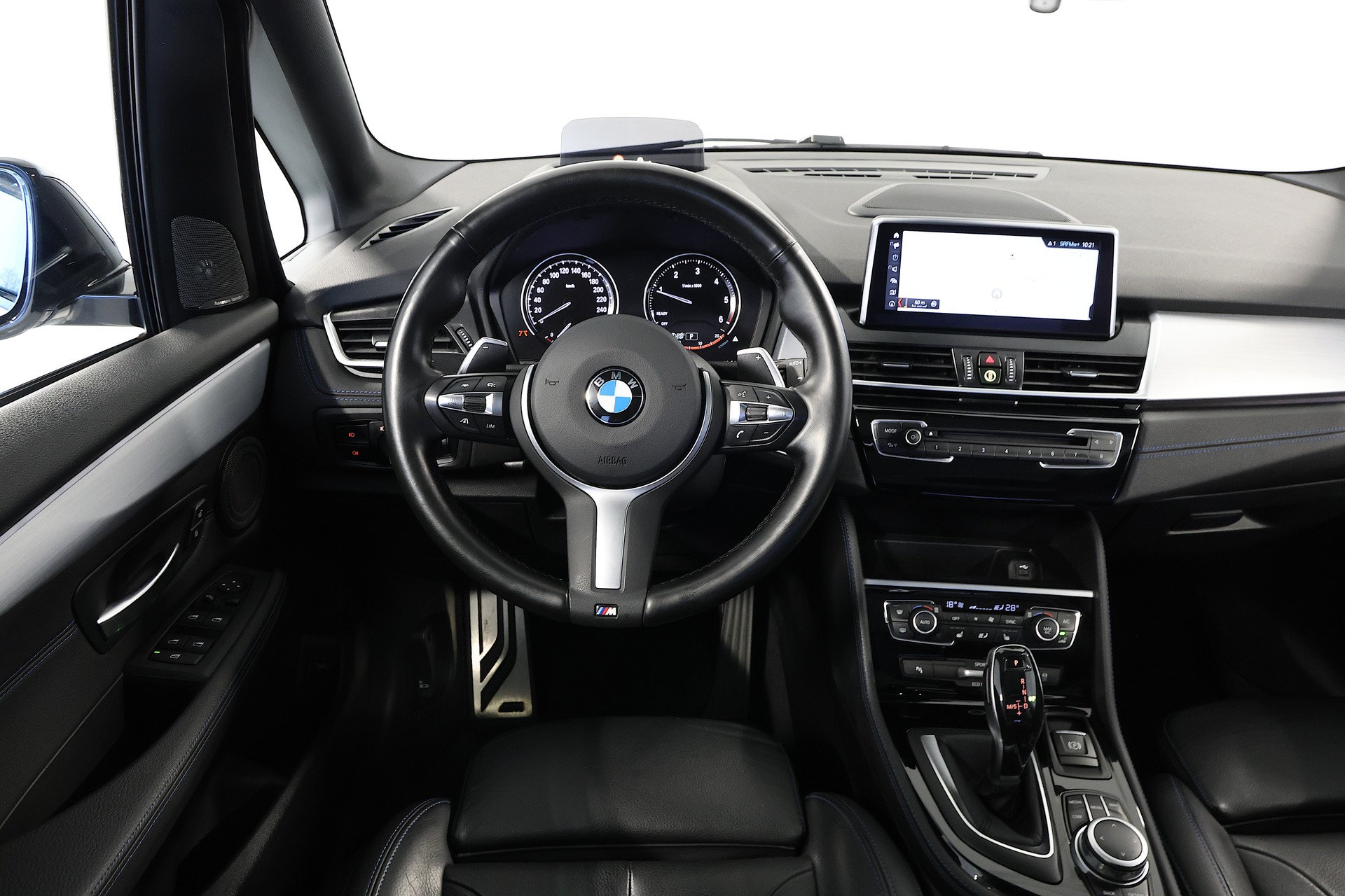BMW 220d xDrive Active Tourer Steptronic M Sport-image-11