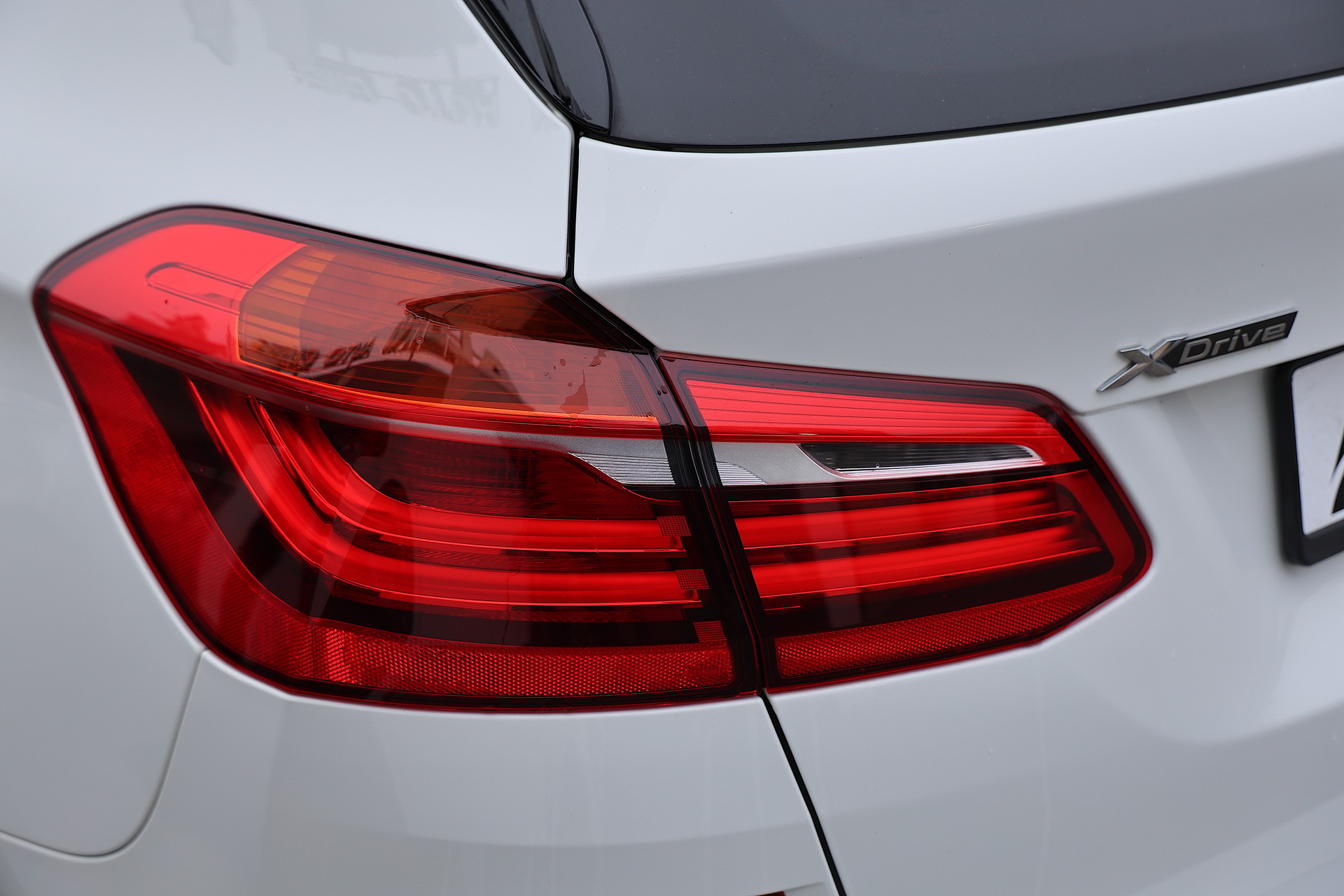 BMW 220d xDrive Active Tourer Steptronic M Sport-image-5