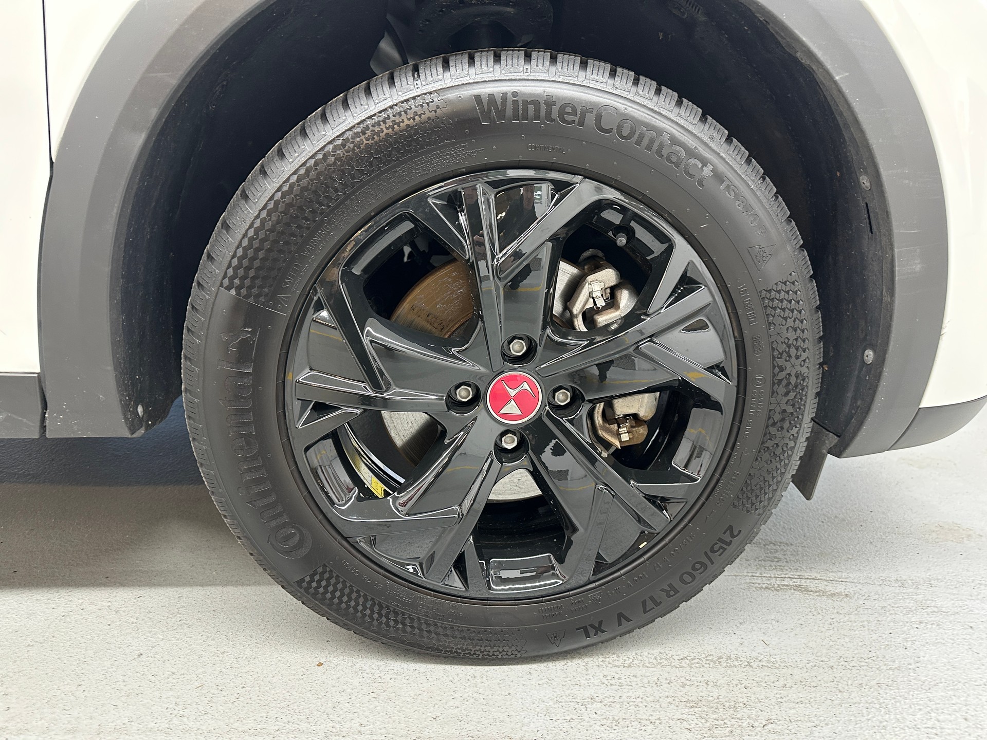 DS AUTOMOBILES DS 3 Crossback E-Tense 136 Performance Line-image-6