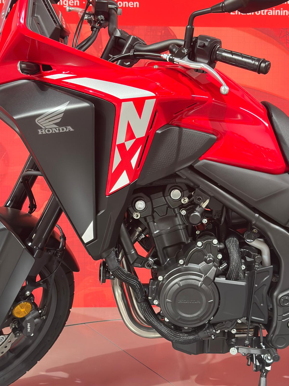 HONDA NX 500**Grand Prix Red**DEMO-BIKE-image-5