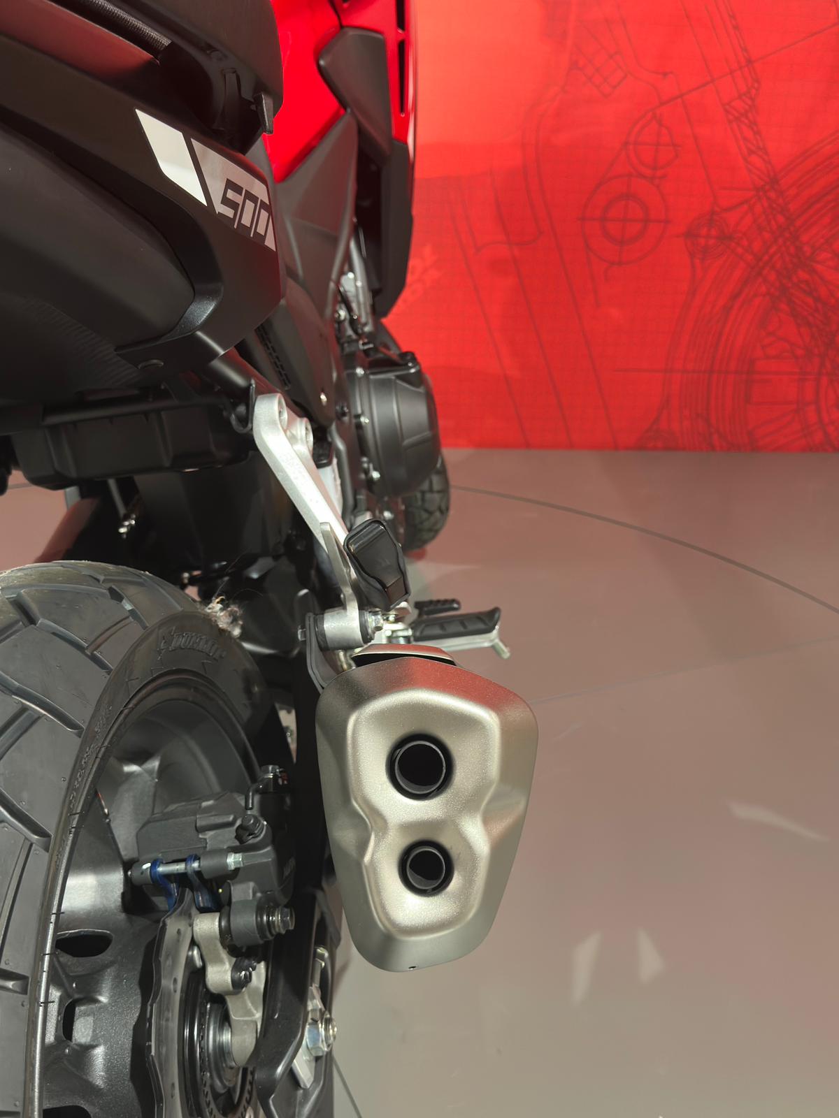 HONDA NX 500**Grand Prix Red**DEMO-BIKE-image-7