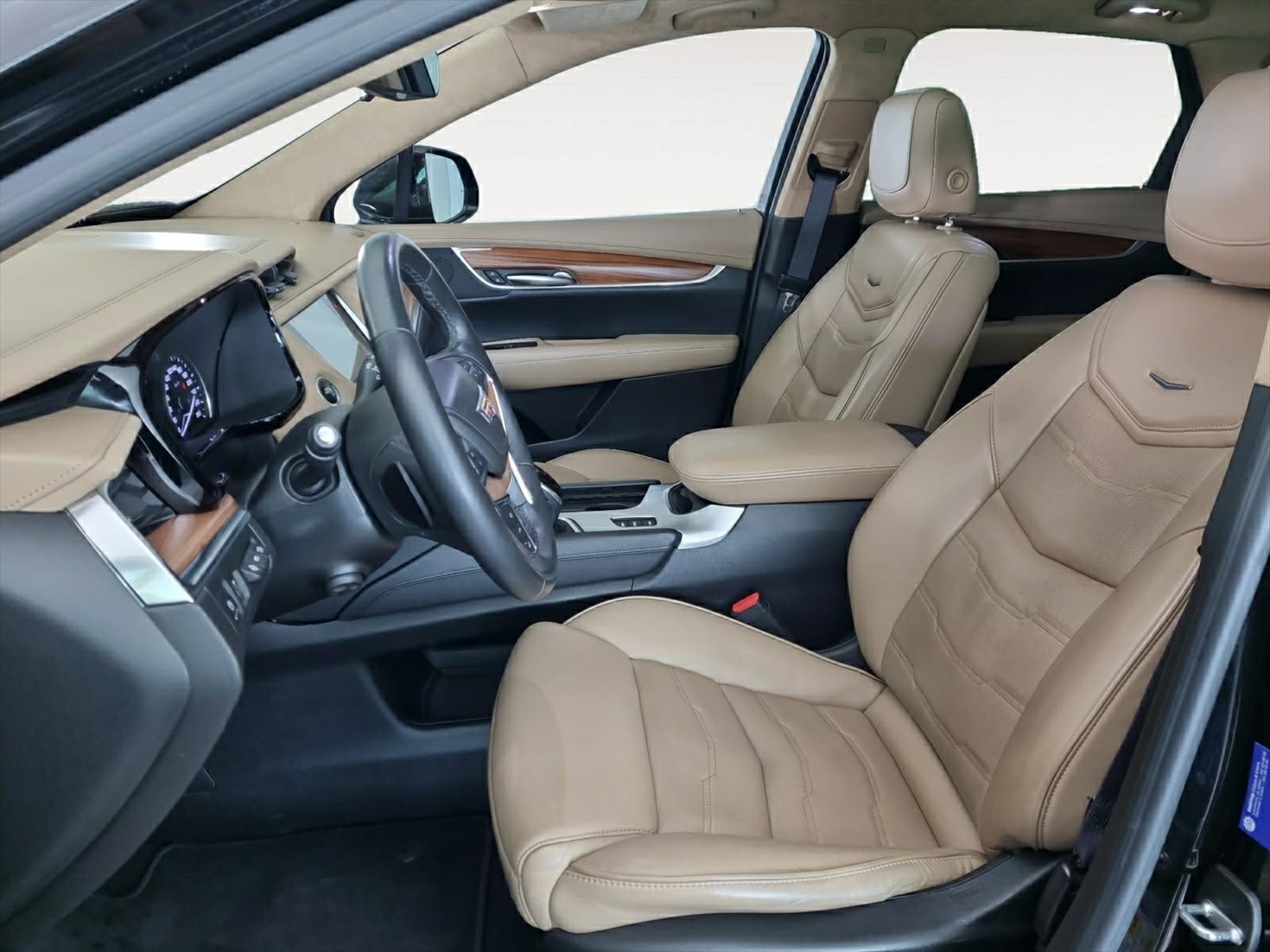 CADILLAC XT5 3.6 V6 Luxury AWD-image-4