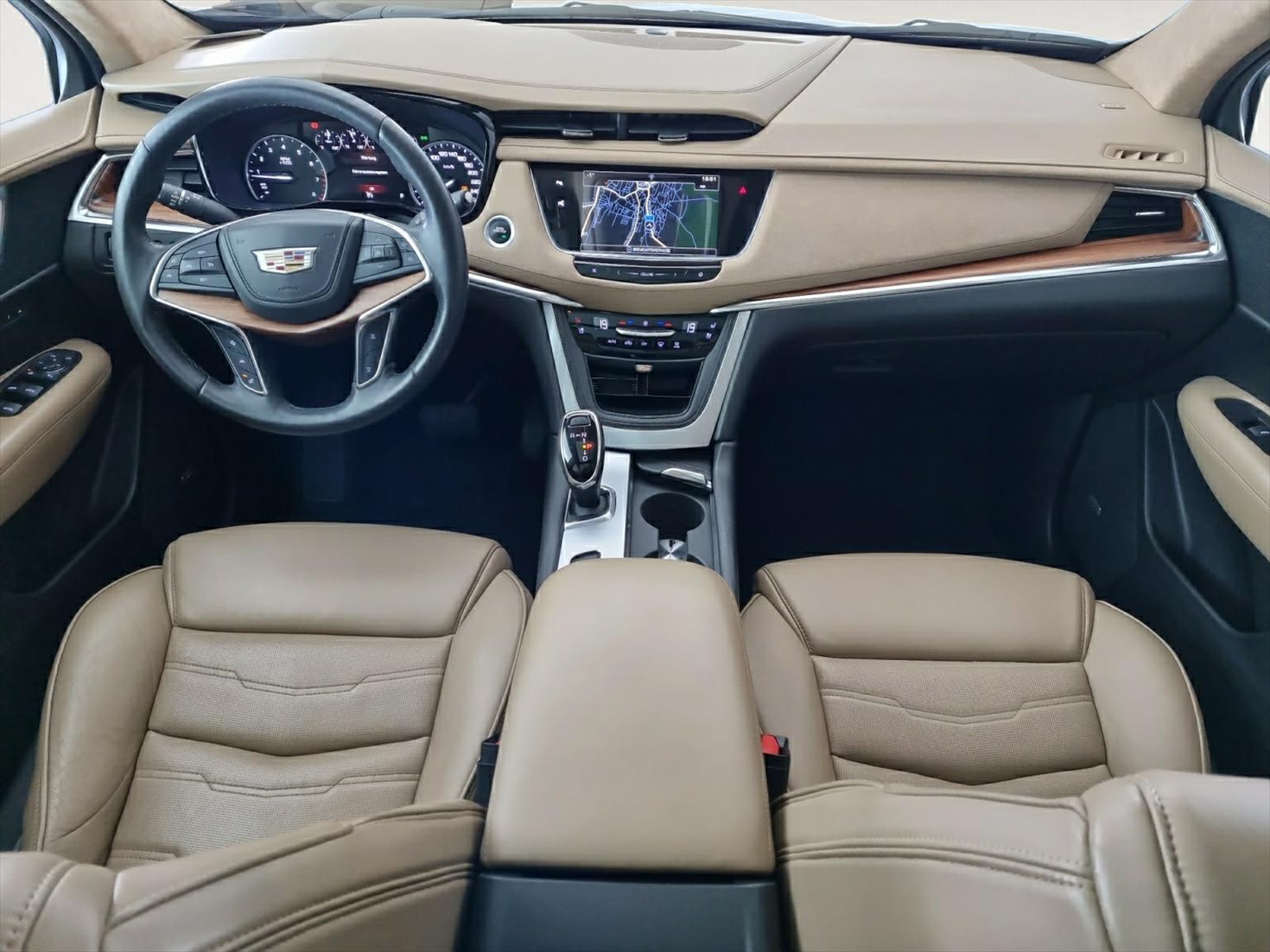 CADILLAC XT5 3.6 V6 Luxury AWD-image-5