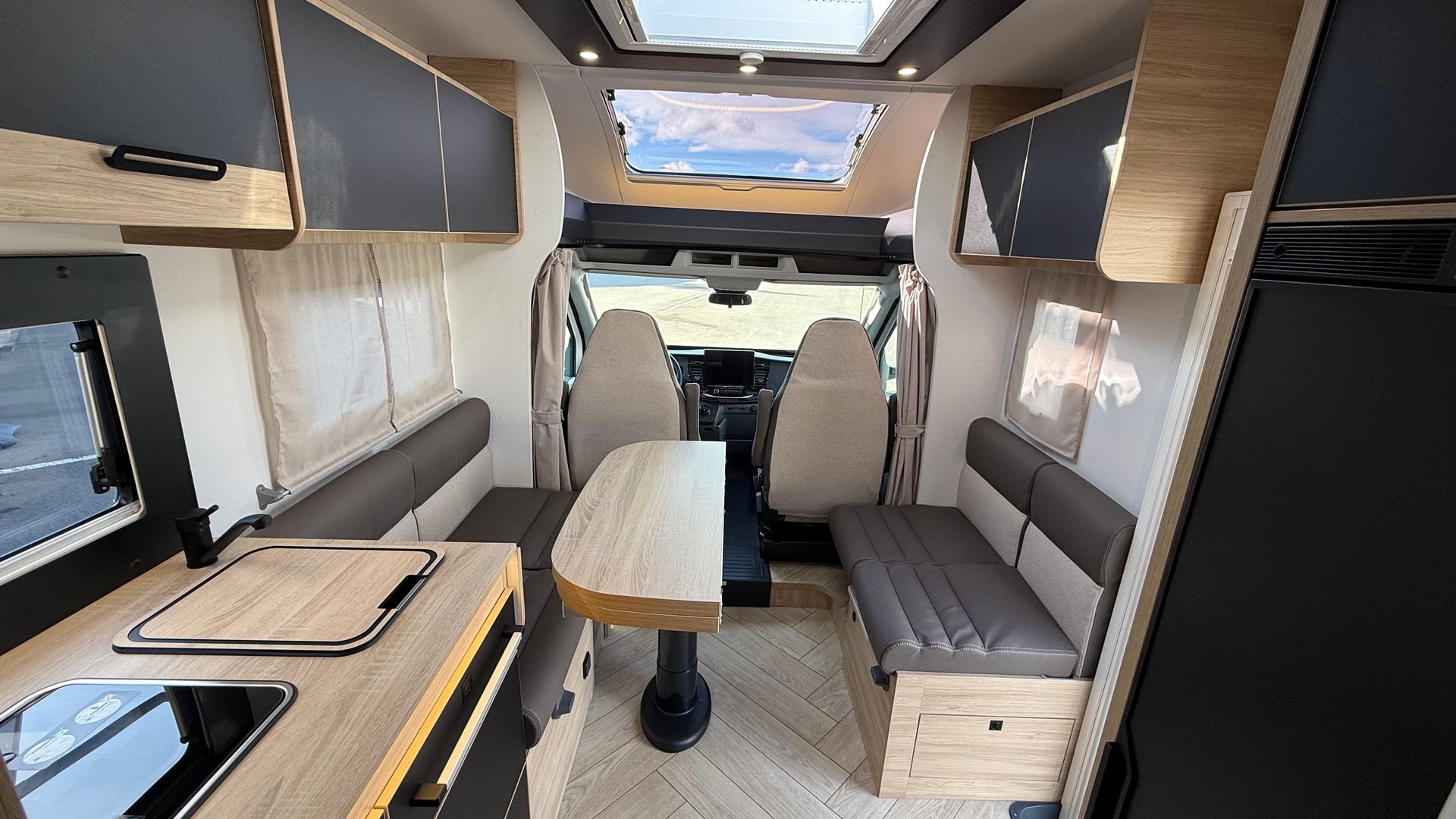 CHALLENGER 318 Graphite Edition-image-10