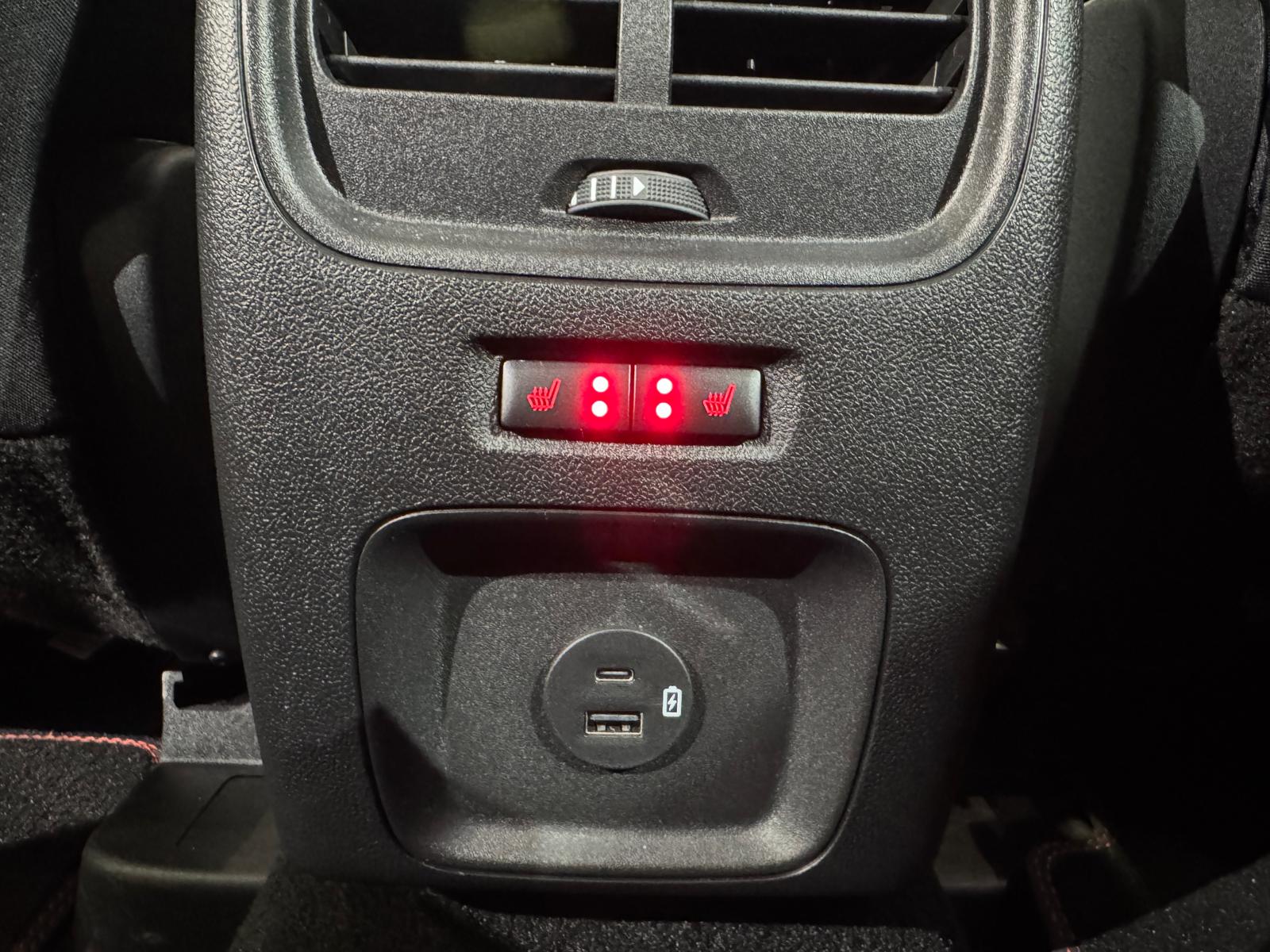 FORD Kuga 2.5 Hybrid ST-Line 4x4-image-23