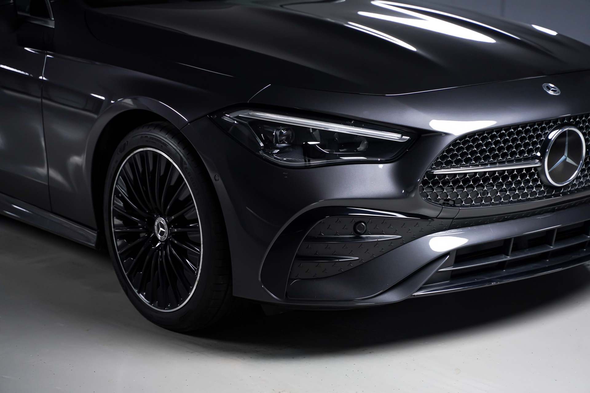 MERCEDES-BENZ CLE 300 Cabrio AMG-Line 4Matic 9G-Tronic-showroom-element-3