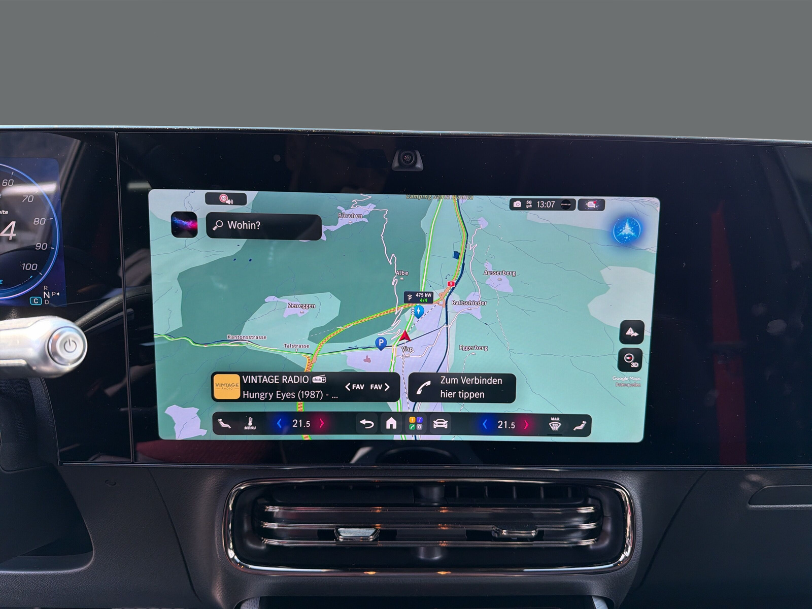 MERCEDES-BENZ GLB 350 4Matic with EQ Technology-image-15