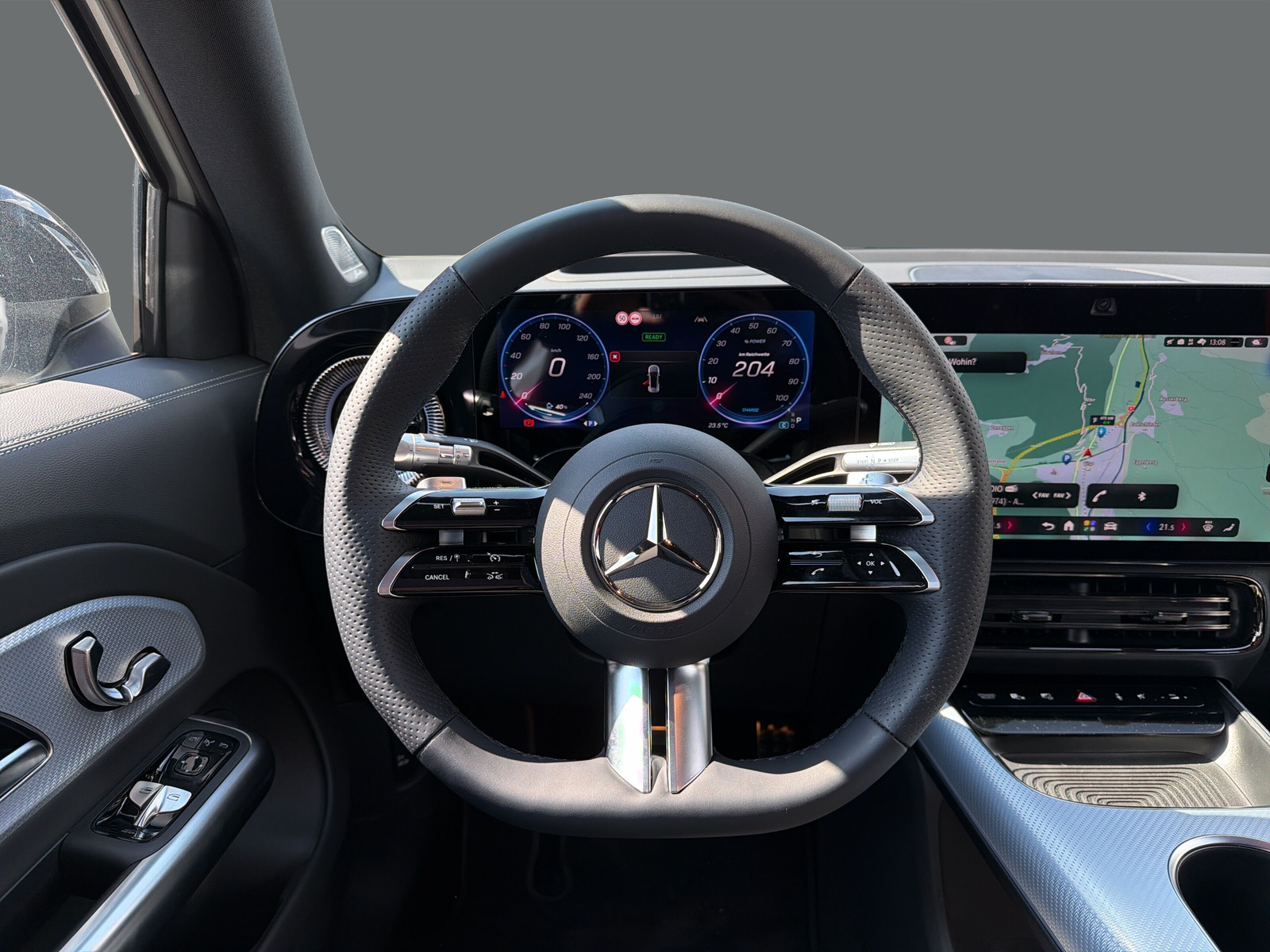 MERCEDES-BENZ GLB 350 4Matic with EQ Technology-image-9