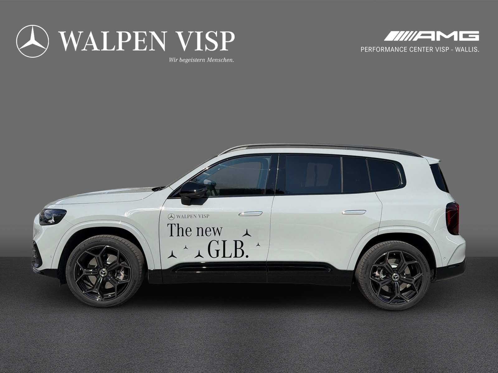 MERCEDES-BENZ GLB 350 4Matic with EQ Technology-showroom-element-2
