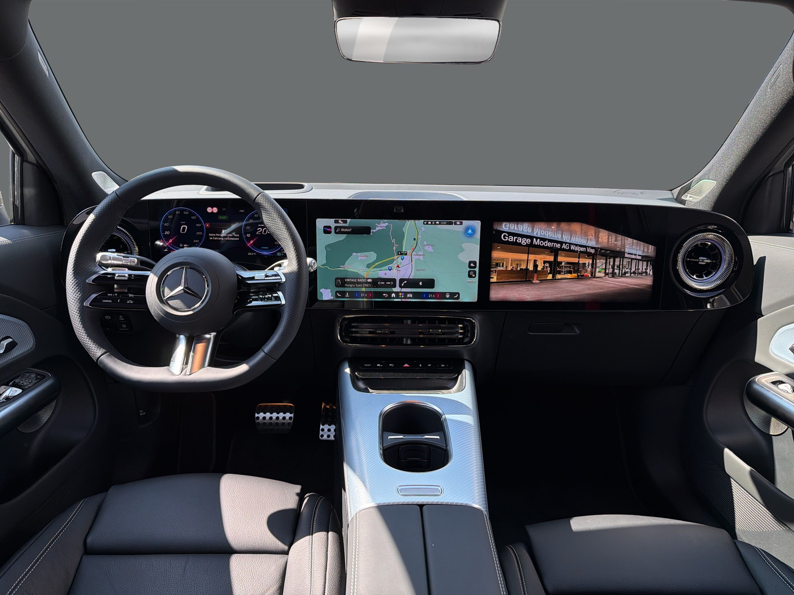MERCEDES-BENZ GLB 350 4Matic with EQ Technology-image-12