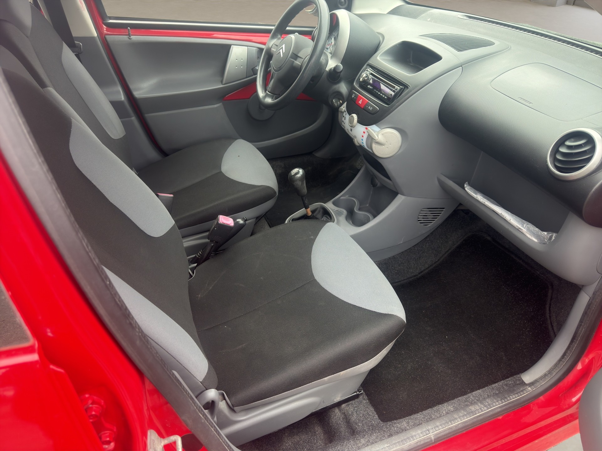 CITROEN C1 1.0i Edition-image-12
