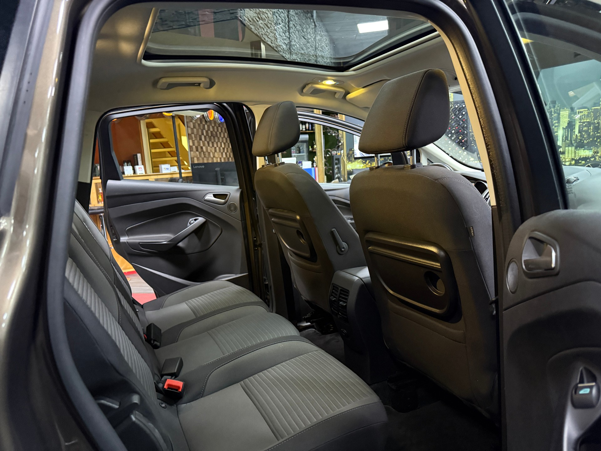 FORD C-Max 1.5 SCTi Titanium Automat-image-10